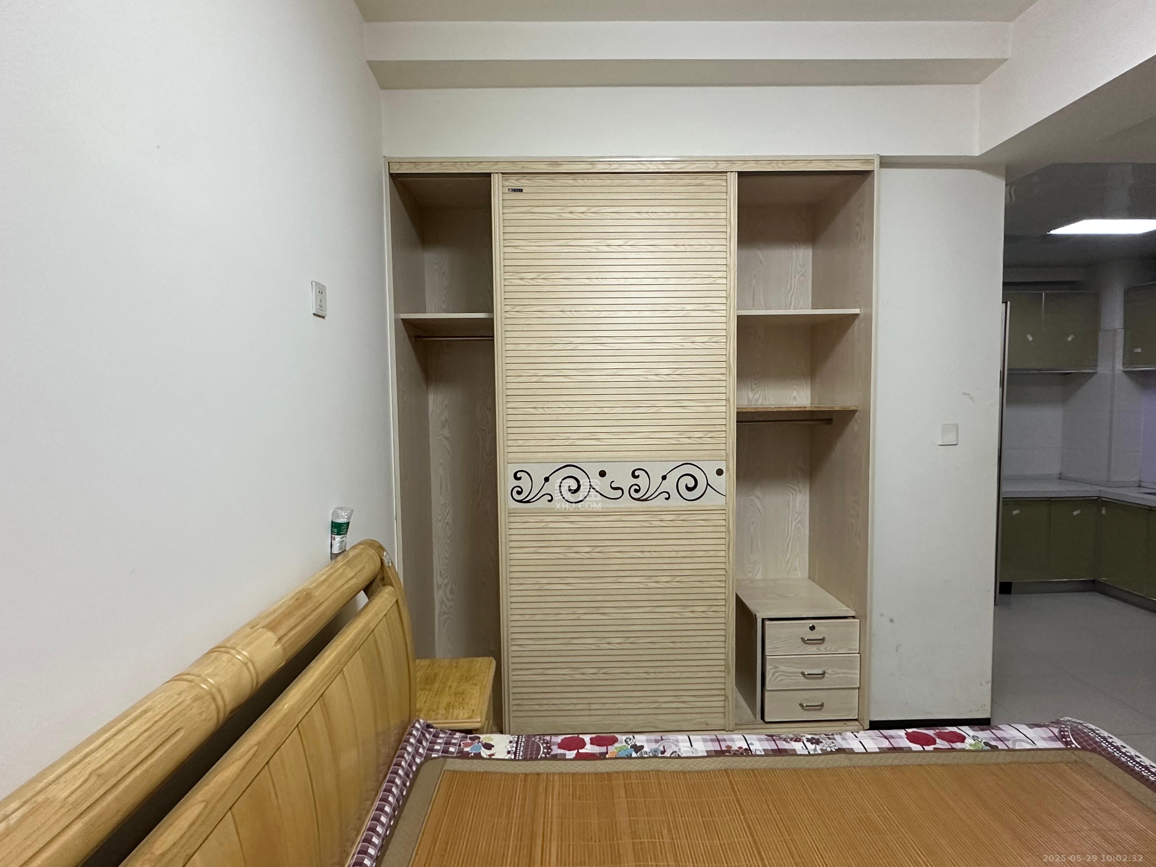奥林匹克花园贡院三期  1室0厅0卫   1500.00元/月室内图