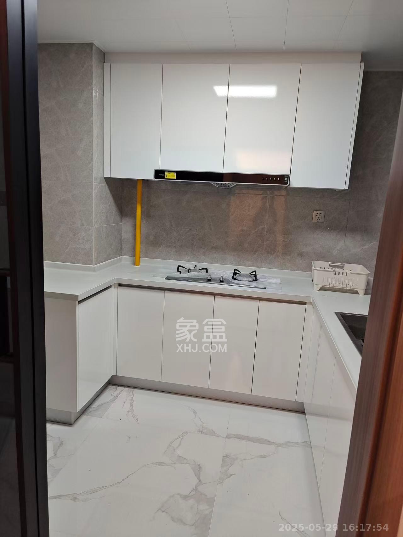 中海阅溪府  3室2厅2卫   3200.00元/月室内图