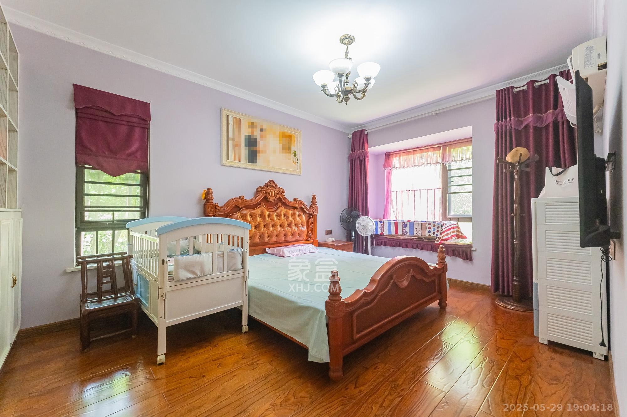 华润凤凰城三期 3室2厅2卫 90.0万 华润凤凰城三期 3室2厅2卫 90.0万卧室