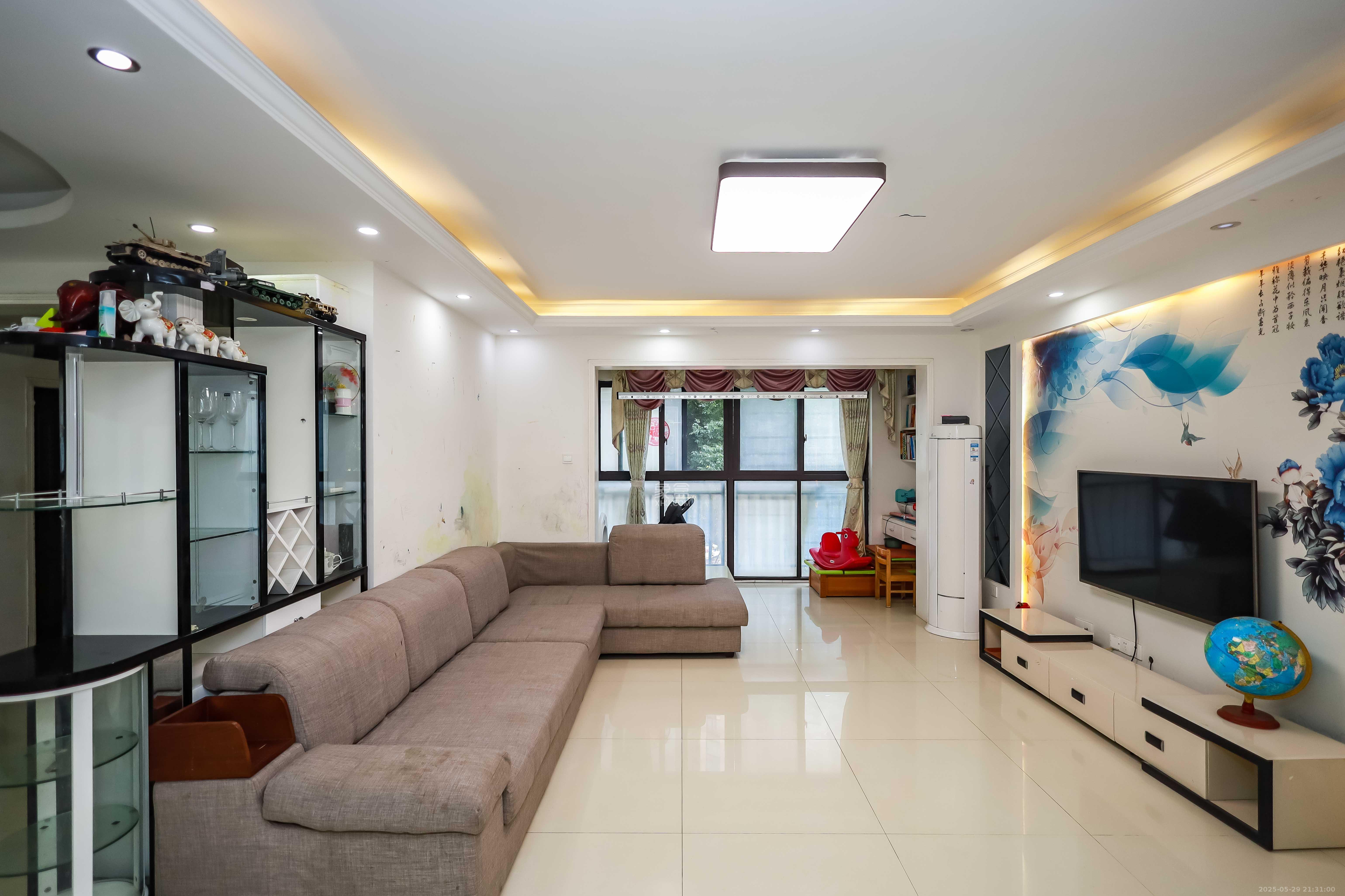 卓越蔚蓝海岸三期  3室2厅2卫    115.0万 卓越蔚蓝海岸三期  3室2厅2卫    115.0万