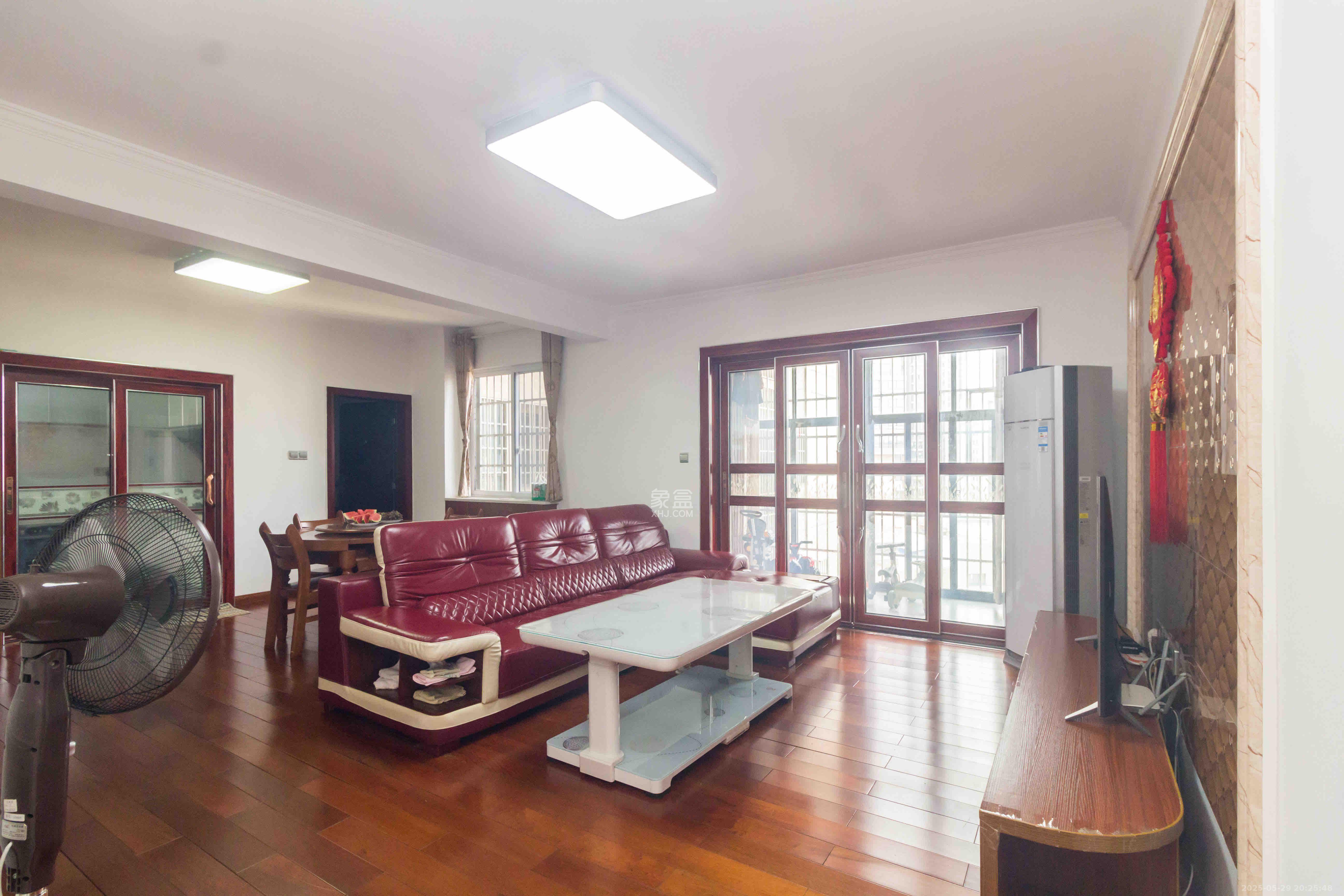 光明城市(星辰青年城) 4室2厅2卫 2200.0元/月 光明城市(星辰青年城) 4室2厅2卫 2200.0元/月室内图