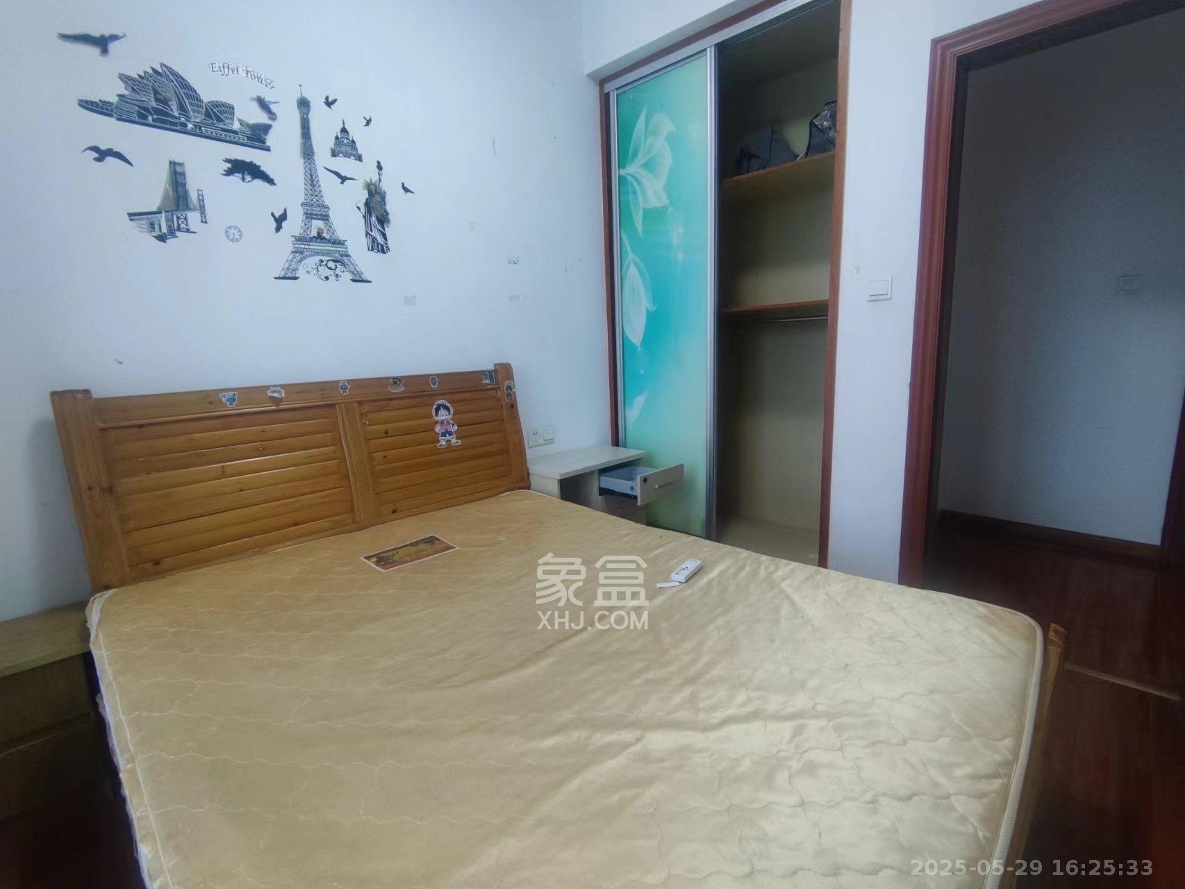 麓谷明珠  2室2厅1卫   2200.00元/月室内图