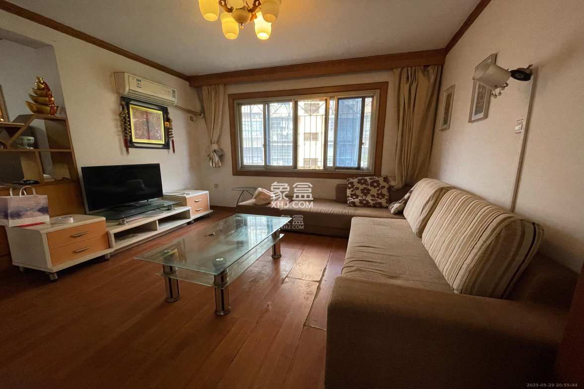 南园小区 2室2厅1卫 1700.0元/月 南园小区 2室2厅1卫 1700.0元/月室内图