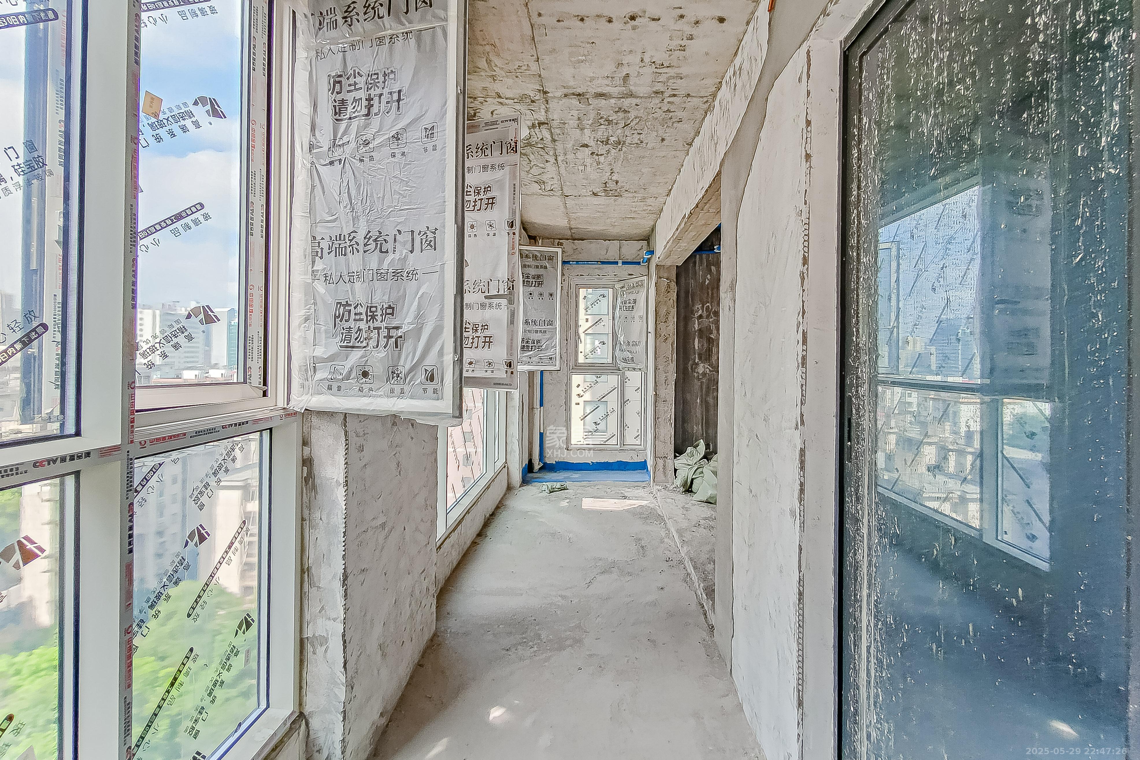 建发中央公园（建发美地）  3室2厅1卫   248.00万阳台