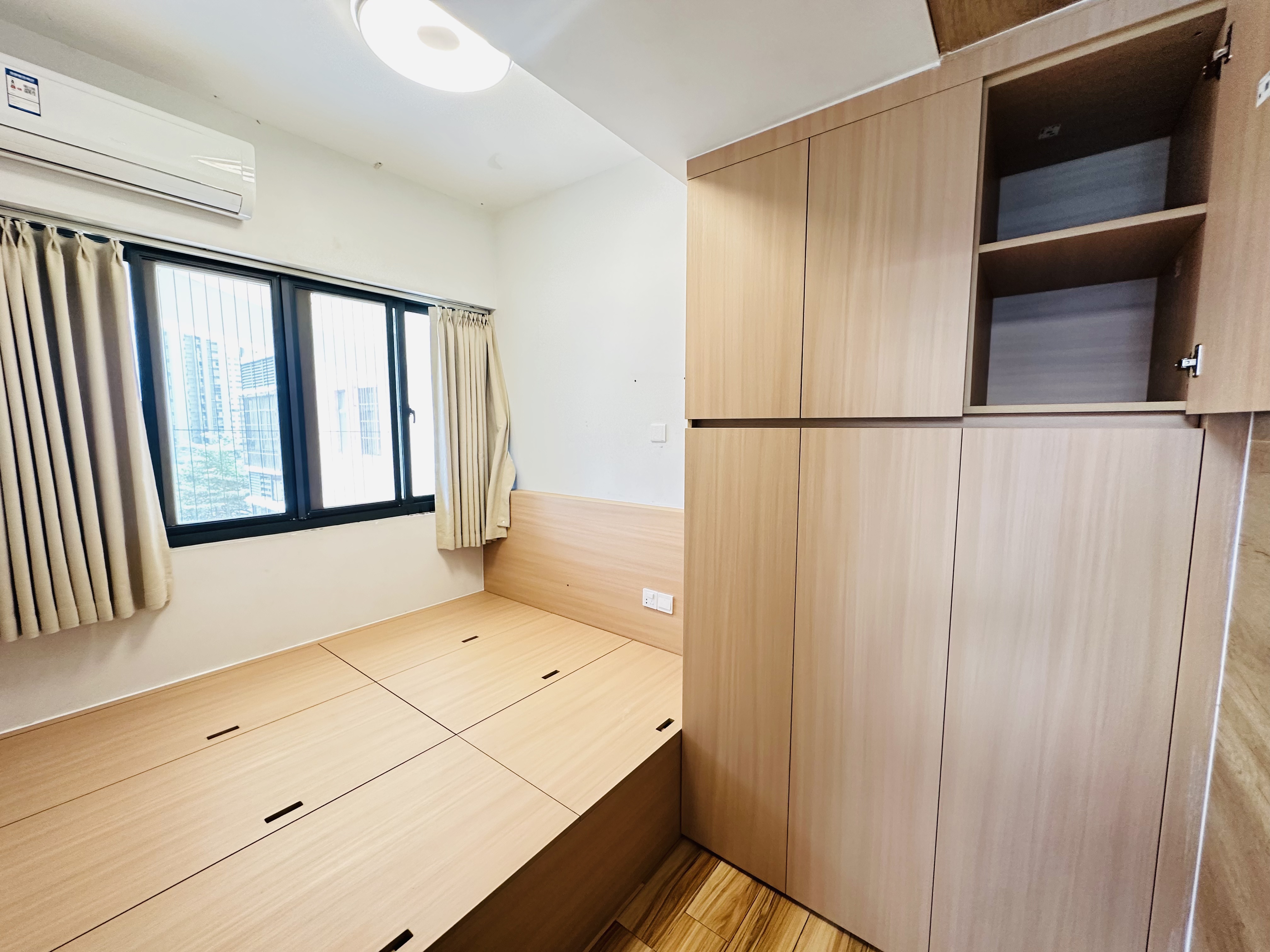 半岛蓝湾  2室2厅1卫   2600.00元/月室内图