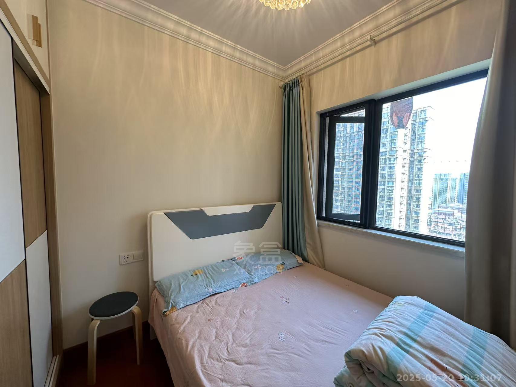 恒大华府 3室2厅1卫 2500.0元/月 恒大华府 3室2厅1卫 2500.0元/月室内图