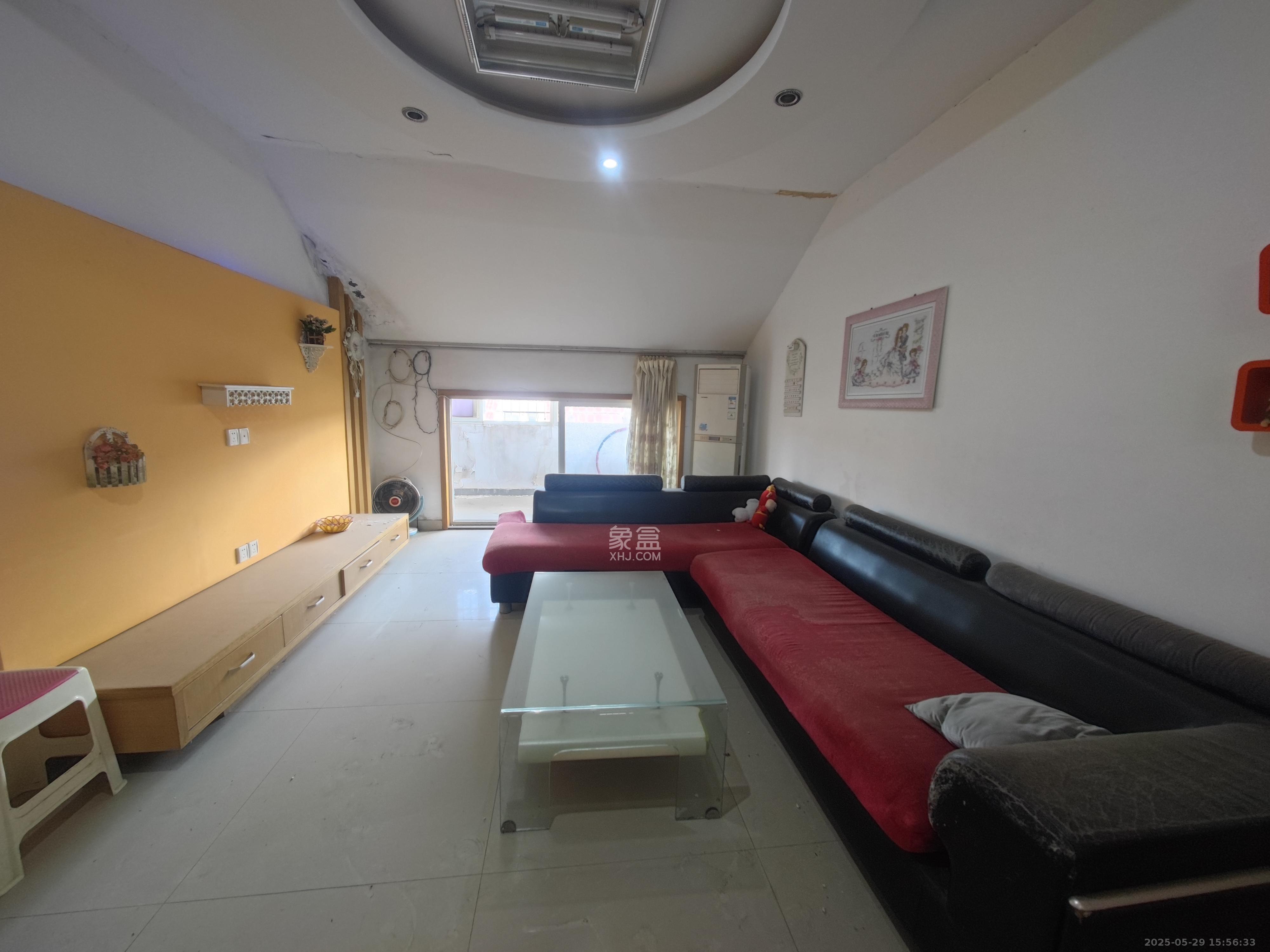 佳园星城 3室2厅2卫 1400.0元/月 佳园星城 3室2厅2卫 1400.0元/月室内图