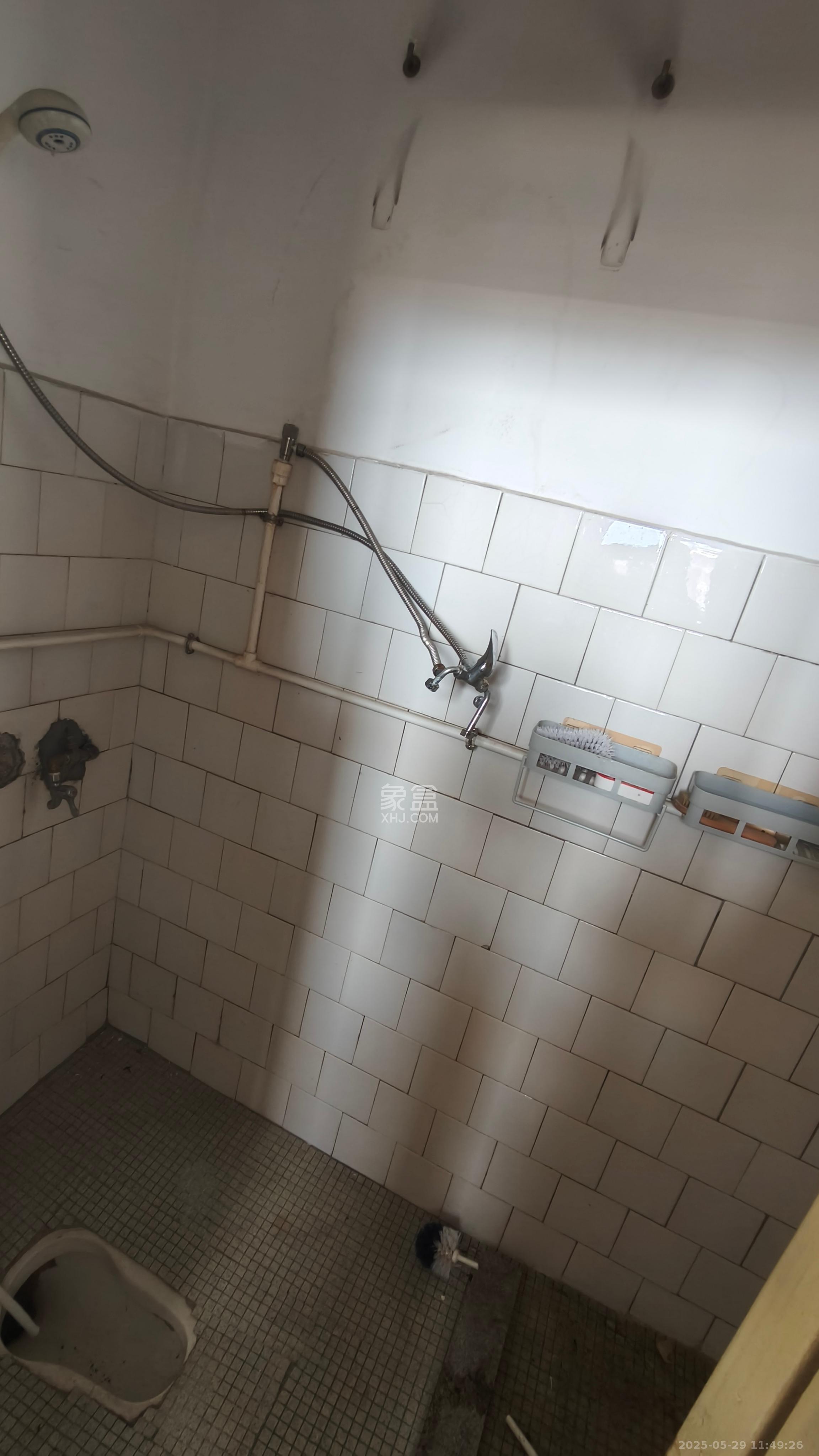 狮子山一片  2室1厅1卫    500.0元/月 狮子山一片  2室1厅1卫    500.0元/月室内图1