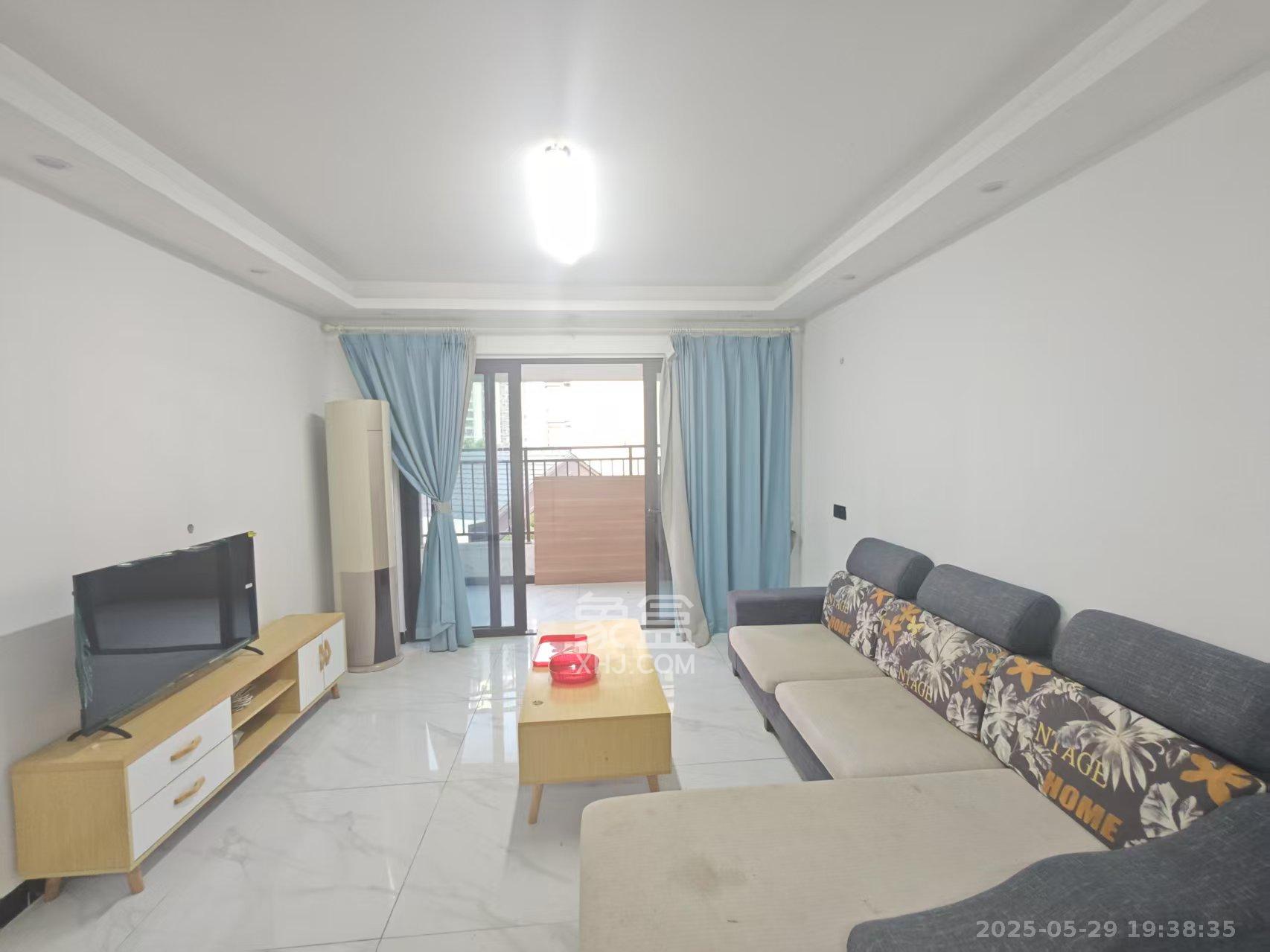 梅溪正荣府 5室2厅2卫 3800.0元/月 梅溪正荣府 5室2厅2卫 3800.0元/月室内图