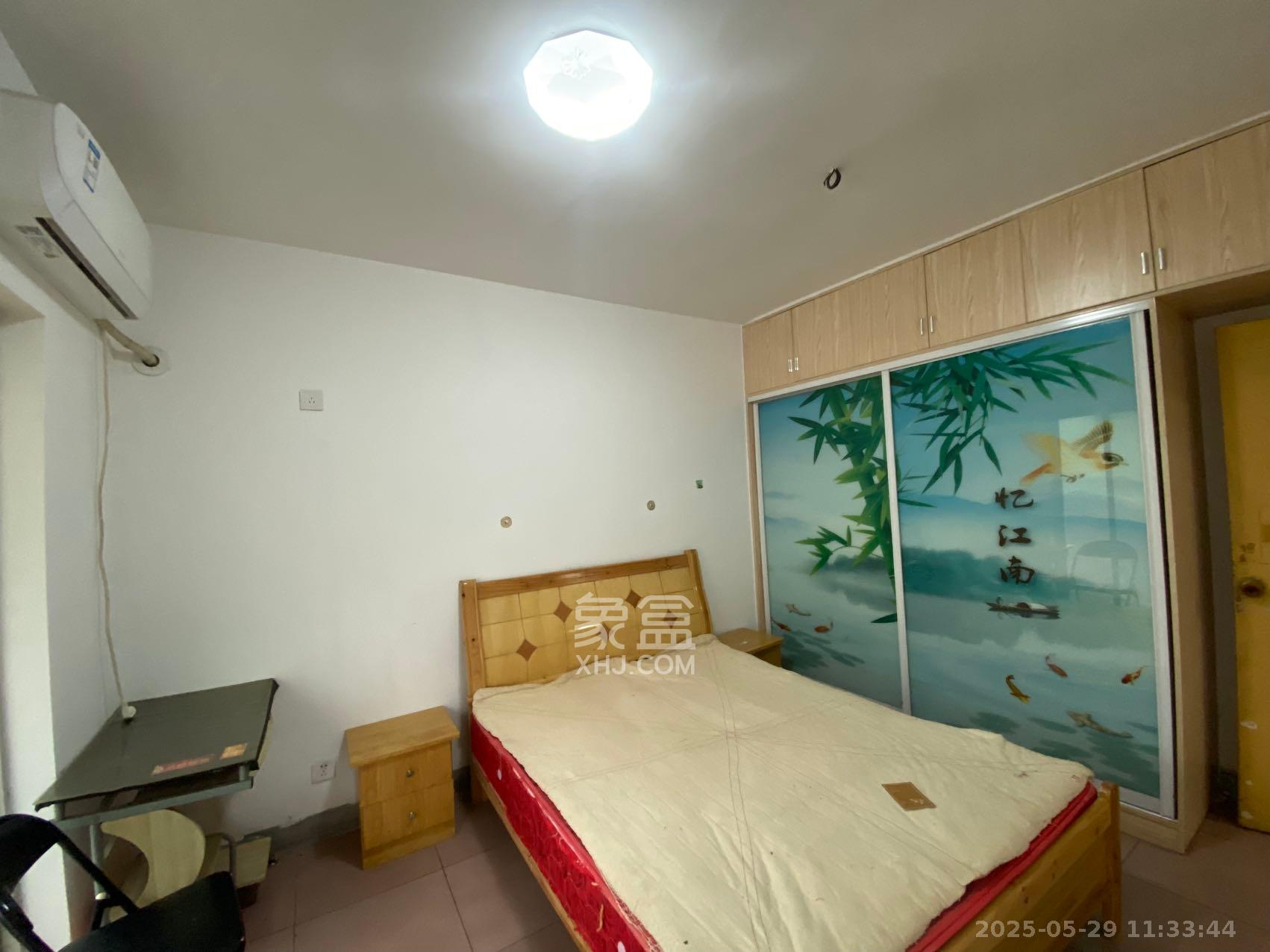 荷花园小区（安置房小区）  2室2厅1卫   1600.00元/月室内图
