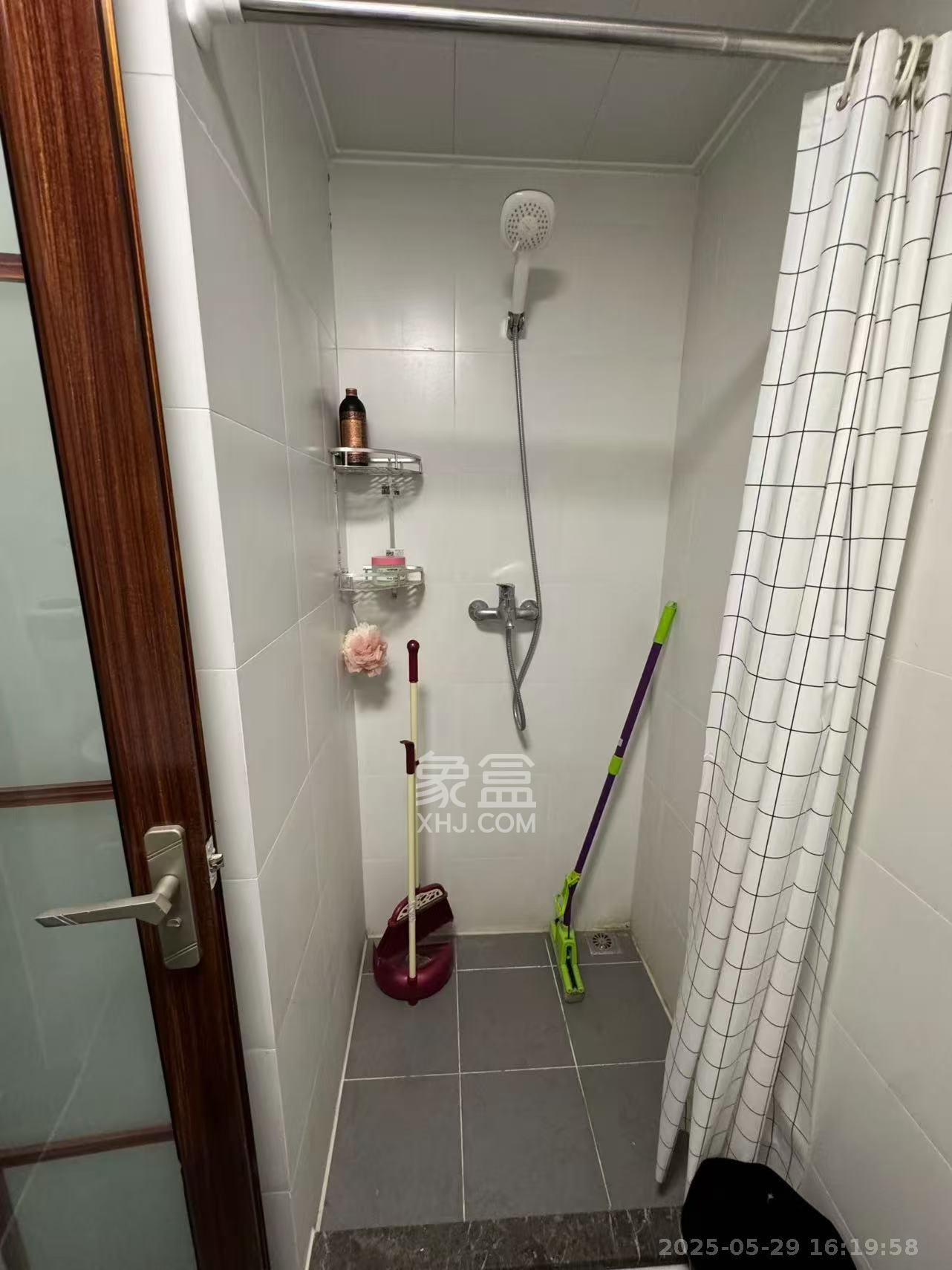 龙湖水晶郦城  1室0厅0卫   1600.00元/月室内图