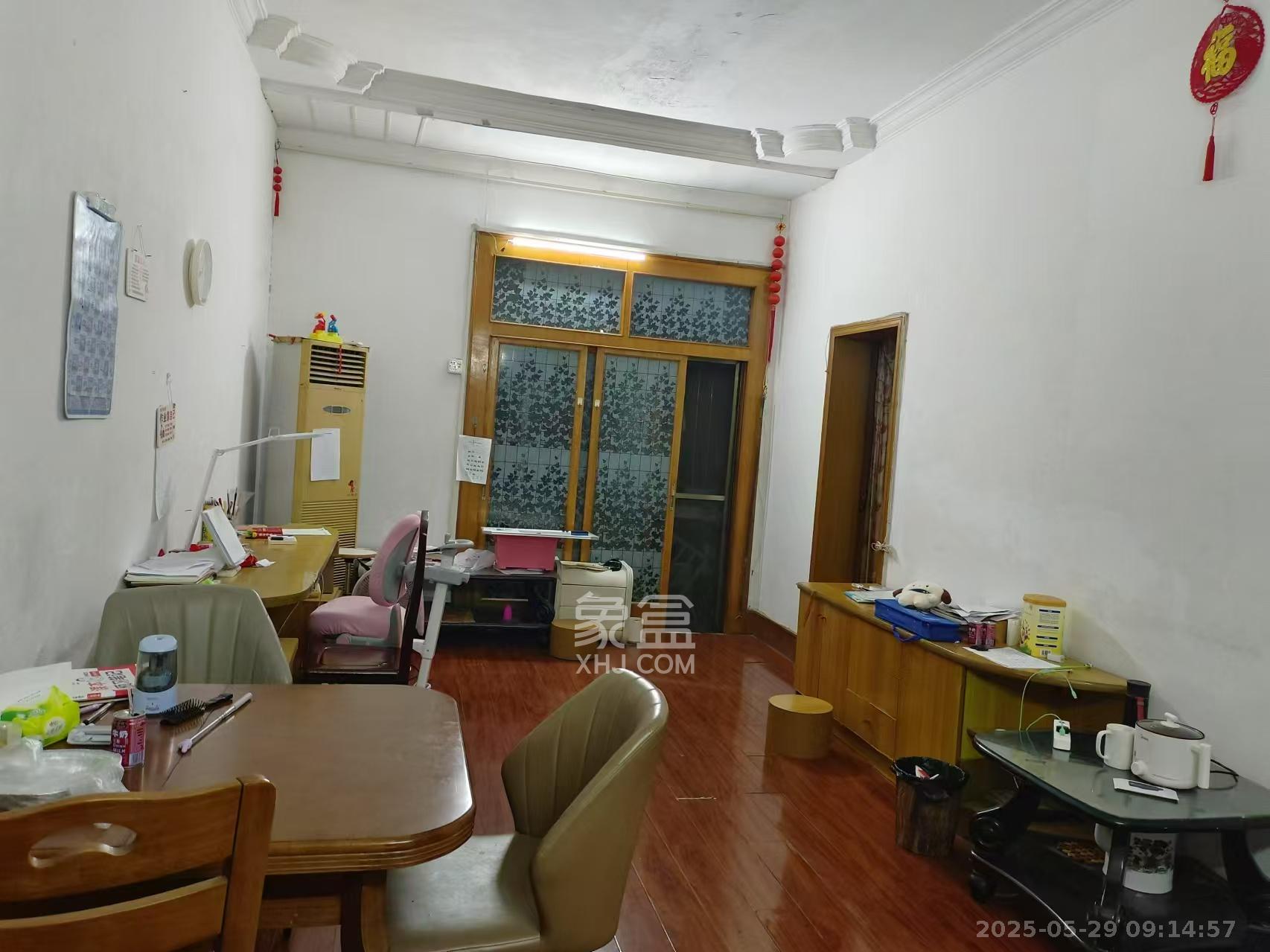 省文化厅宿舍(文物局)/湖南省书法院 3室2厅1卫 2600.0元/月 省文化厅宿舍(文物局)/湖南省书法院 3室2厅1卫 2600.0元/月室内图