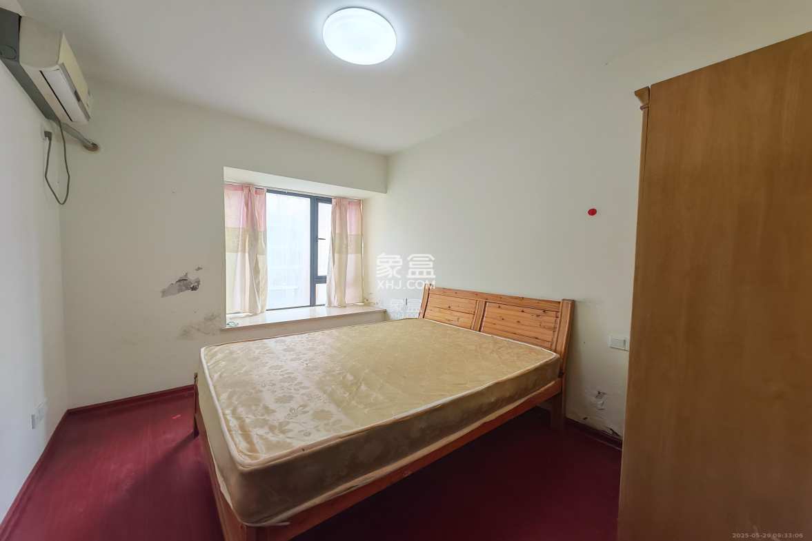 天和家园 3室2厅1卫 2200.0元/月 天和家园 3室2厅1卫 2200.0元/月室内图