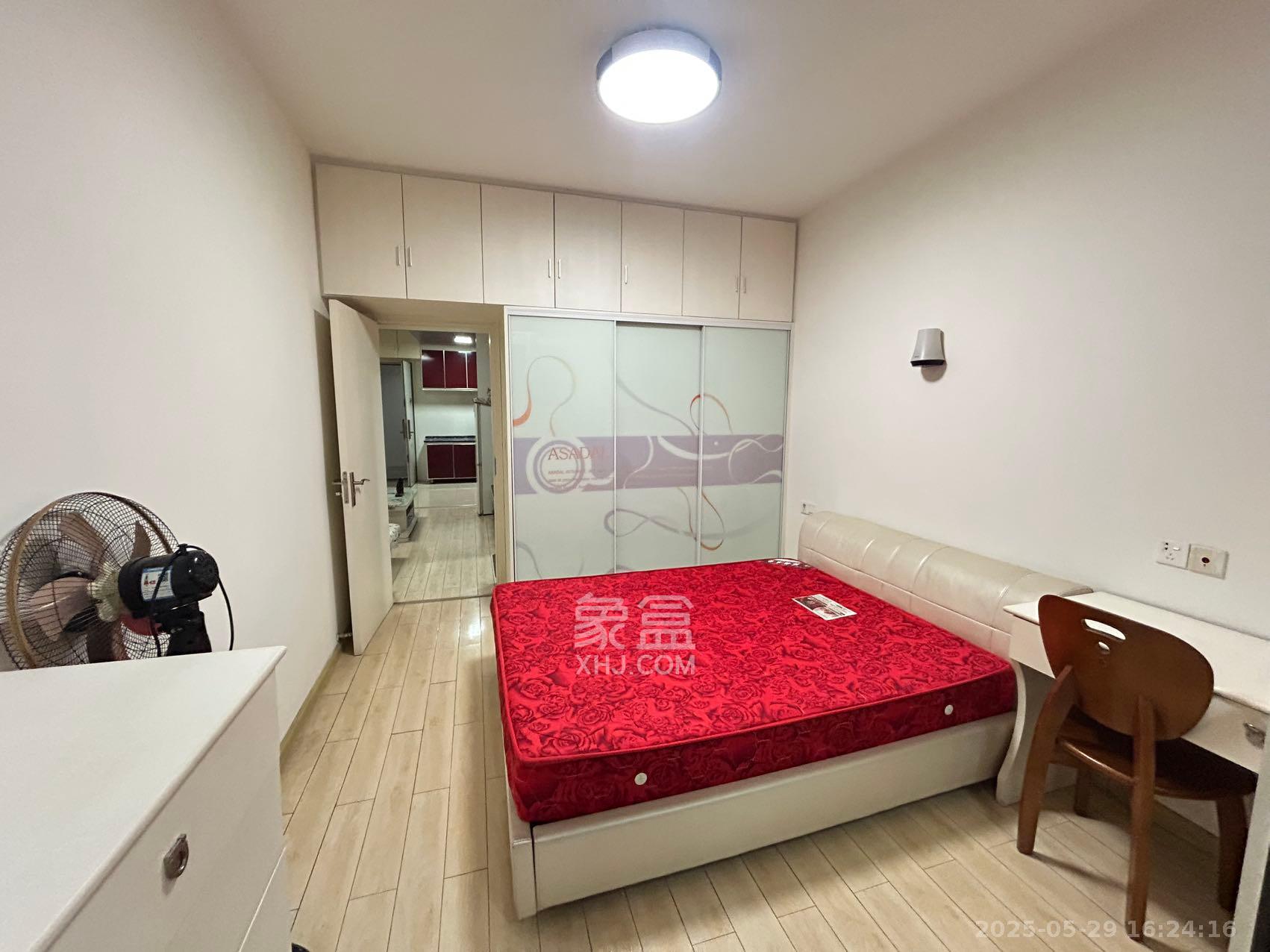 怡海星城 1室1厅1卫 1300.0元/月 怡海星城 1室1厅1卫 1300.0元/月室内图