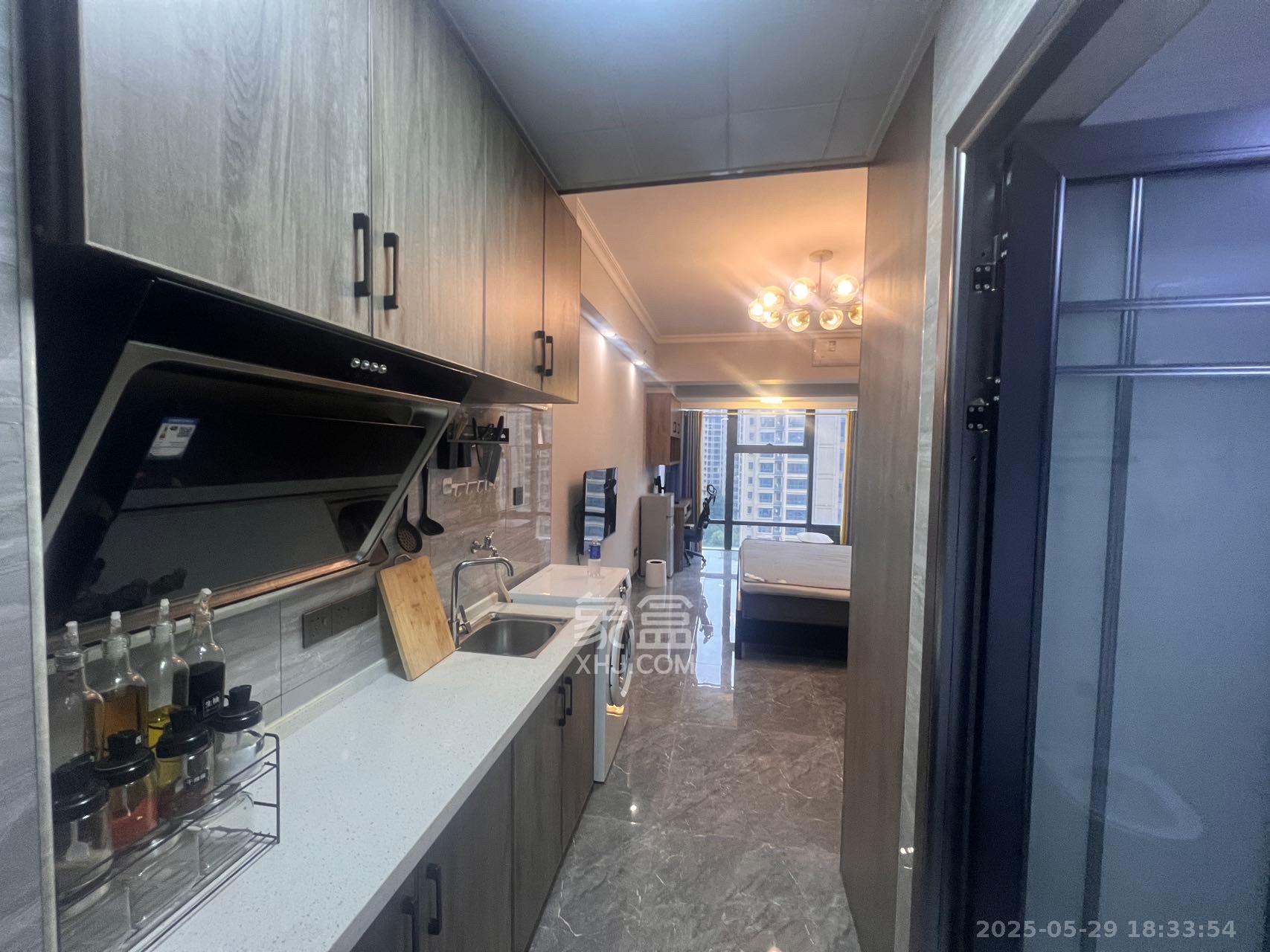 裕天国际商汇中心 1室1厅1卫 1400.0元/月 裕天国际商汇中心 1室1厅1卫 1400.0元/月室内图