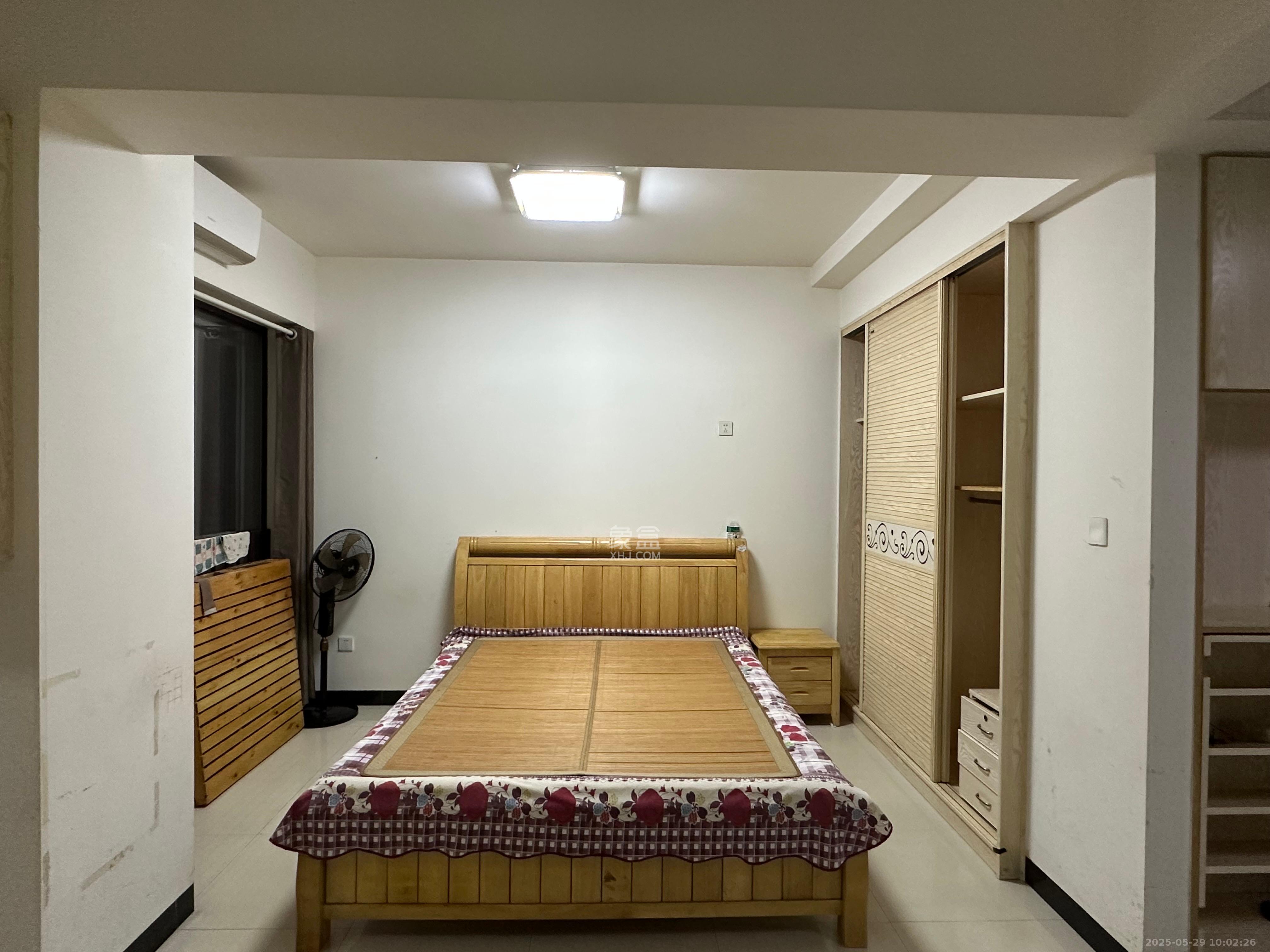 奥林匹克花园贡院三期  1室0厅0卫   1500.00元/月室内图1
