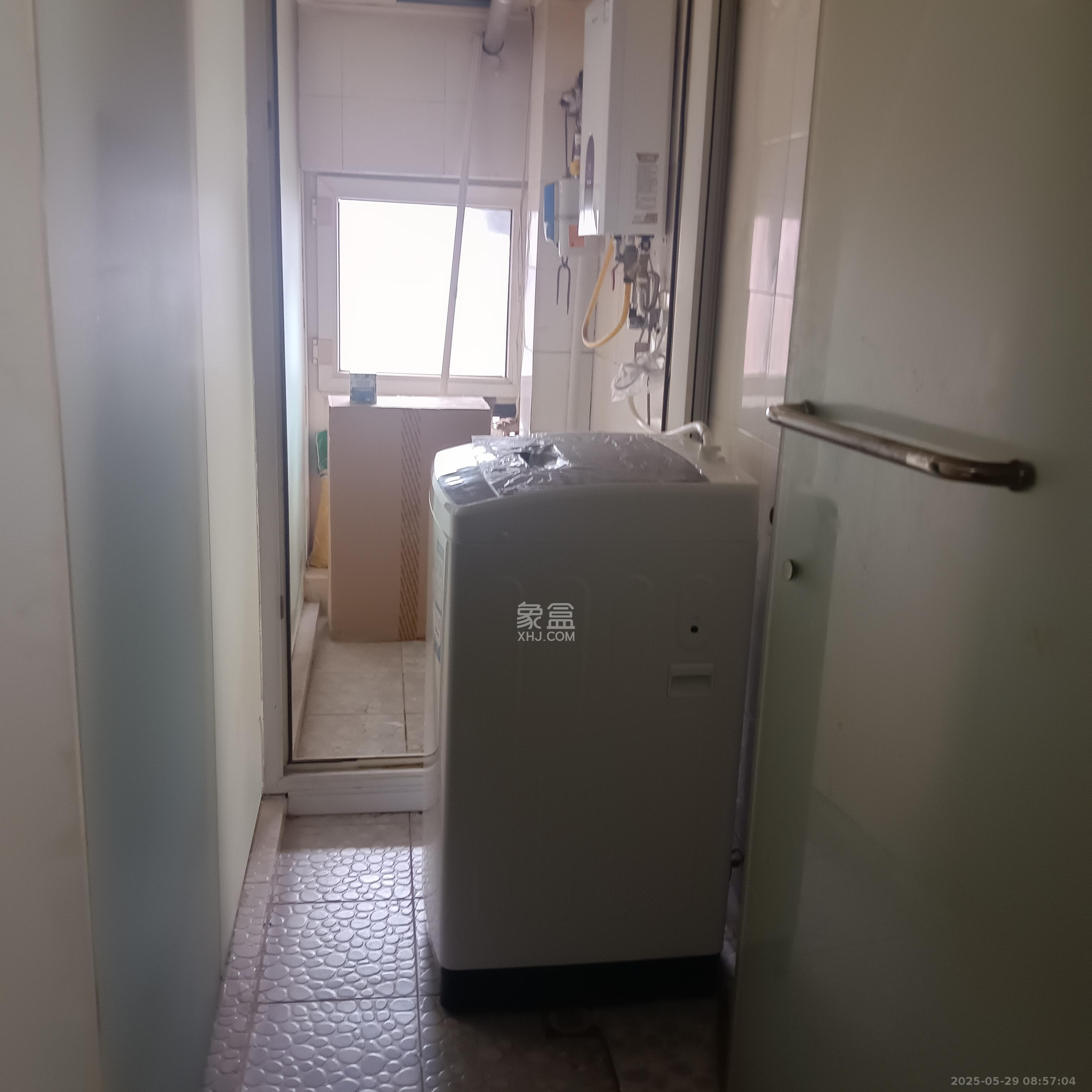 他城（天鸿时代公寓）  1室1厅1卫   1400.00元/月室内图