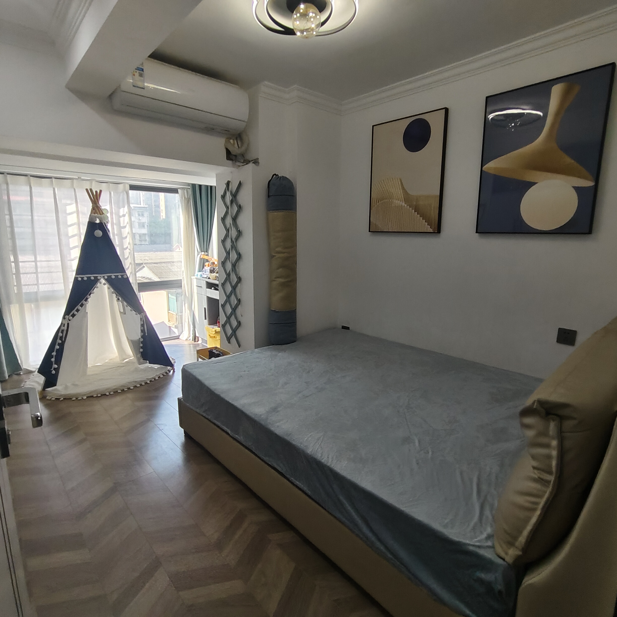 桃花缘  4室2厅2卫   95.00万 桃花缘  4室2厅2卫   95.00万室内图