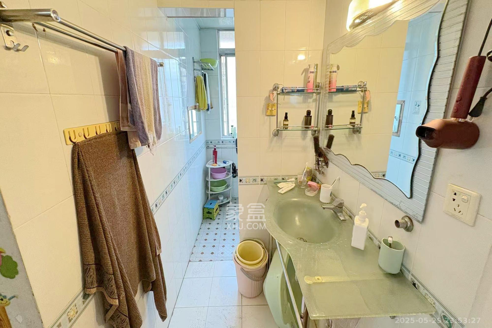 湖南省农业厅  3室2厅1卫   98.00万卫生间