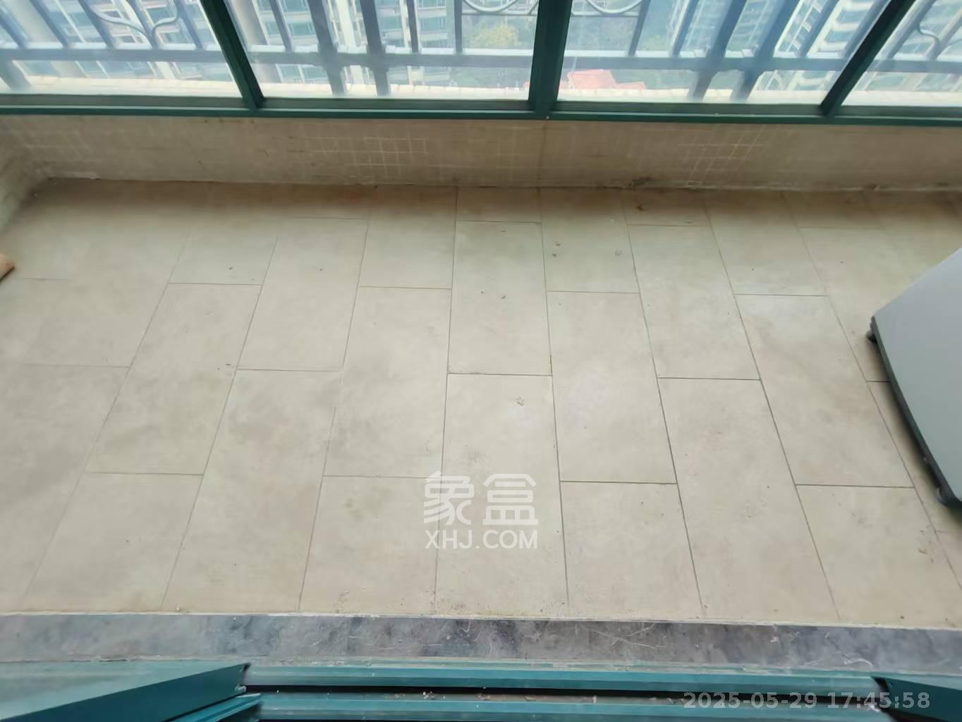 恒大名都  2室2厅1卫   1800.00元/月室内图