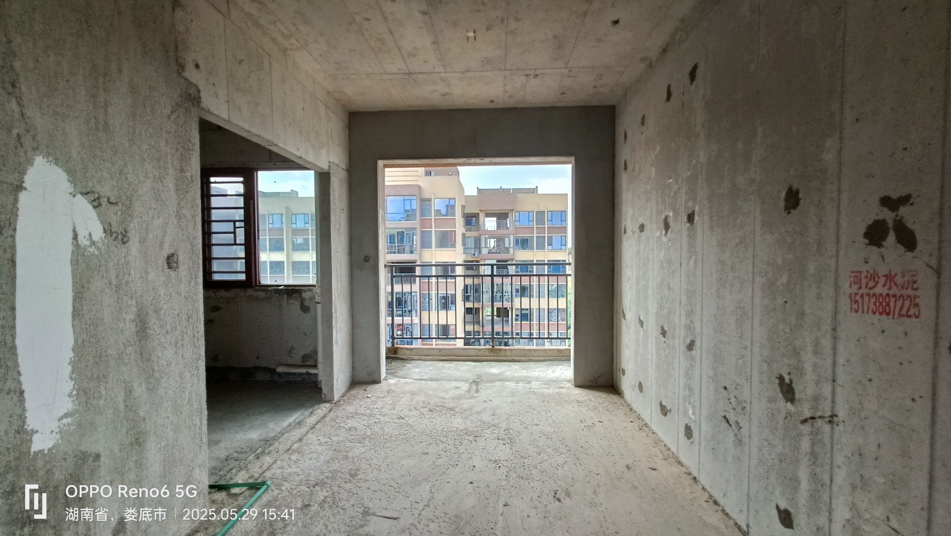 湘村名园 3室2厅1卫 58.0万 湘村名园 3室2厅1卫 58.0万客厅