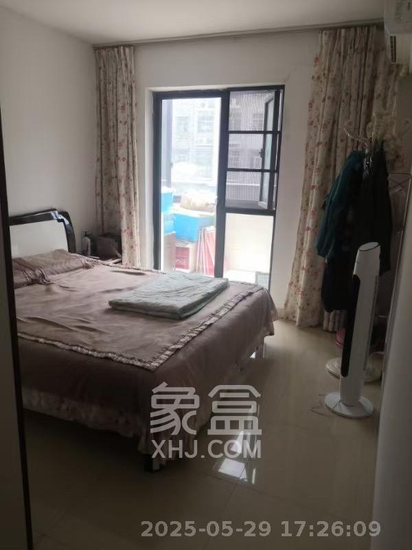 湘江锦绣 4室2厅1卫 2300.0元/月 湘江锦绣 4室2厅1卫 2300.0元/月室内图