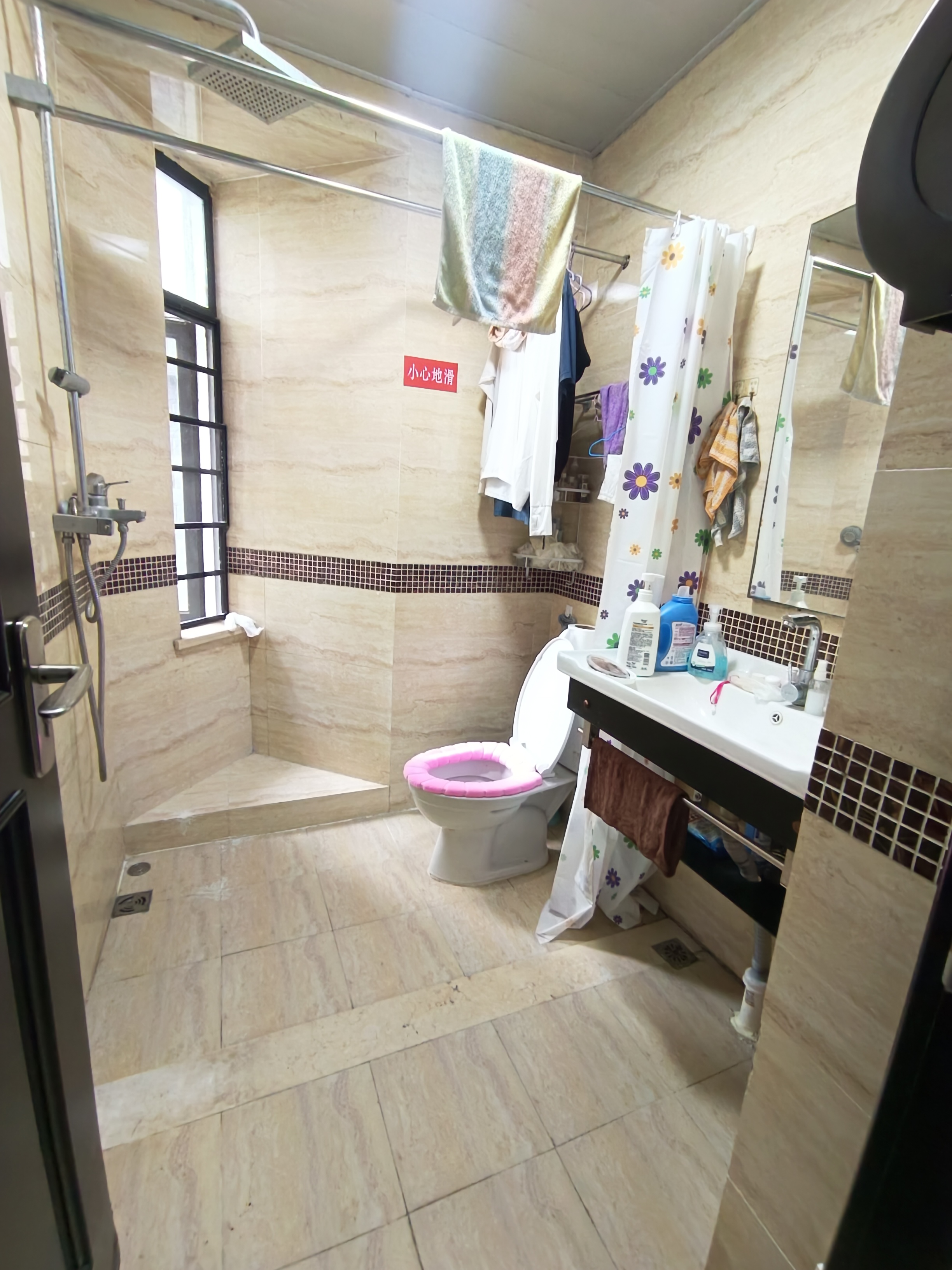 椰岛广场  3室2厅1卫   3300.00元/月室内图