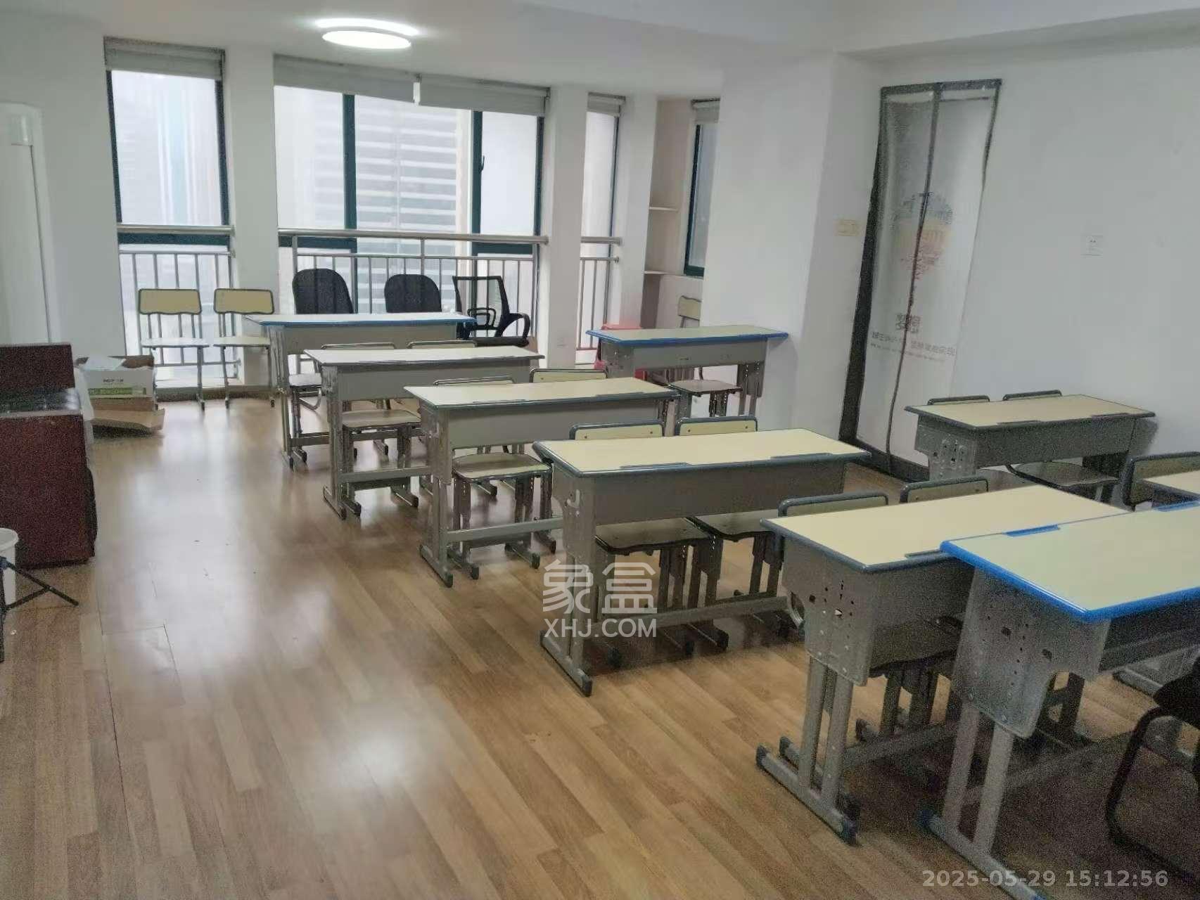 东一国际 1室1厅1卫 2000.0元/月 东一国际 1室1厅1卫 2000.0元/月室内图