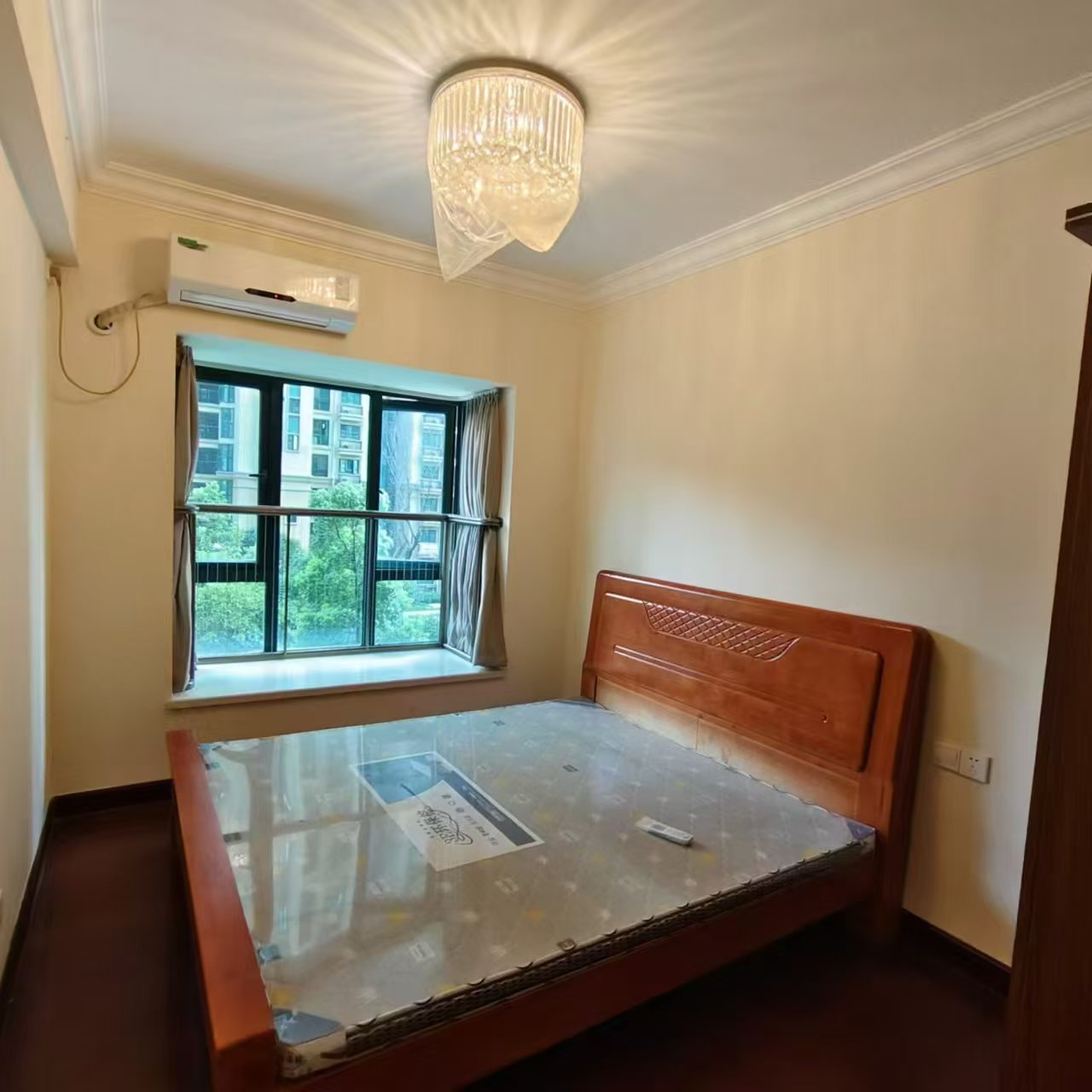 恒大绿洲 3室2厅2卫 1800.0元/月 恒大绿洲 3室2厅2卫 1800.0元/月室内图