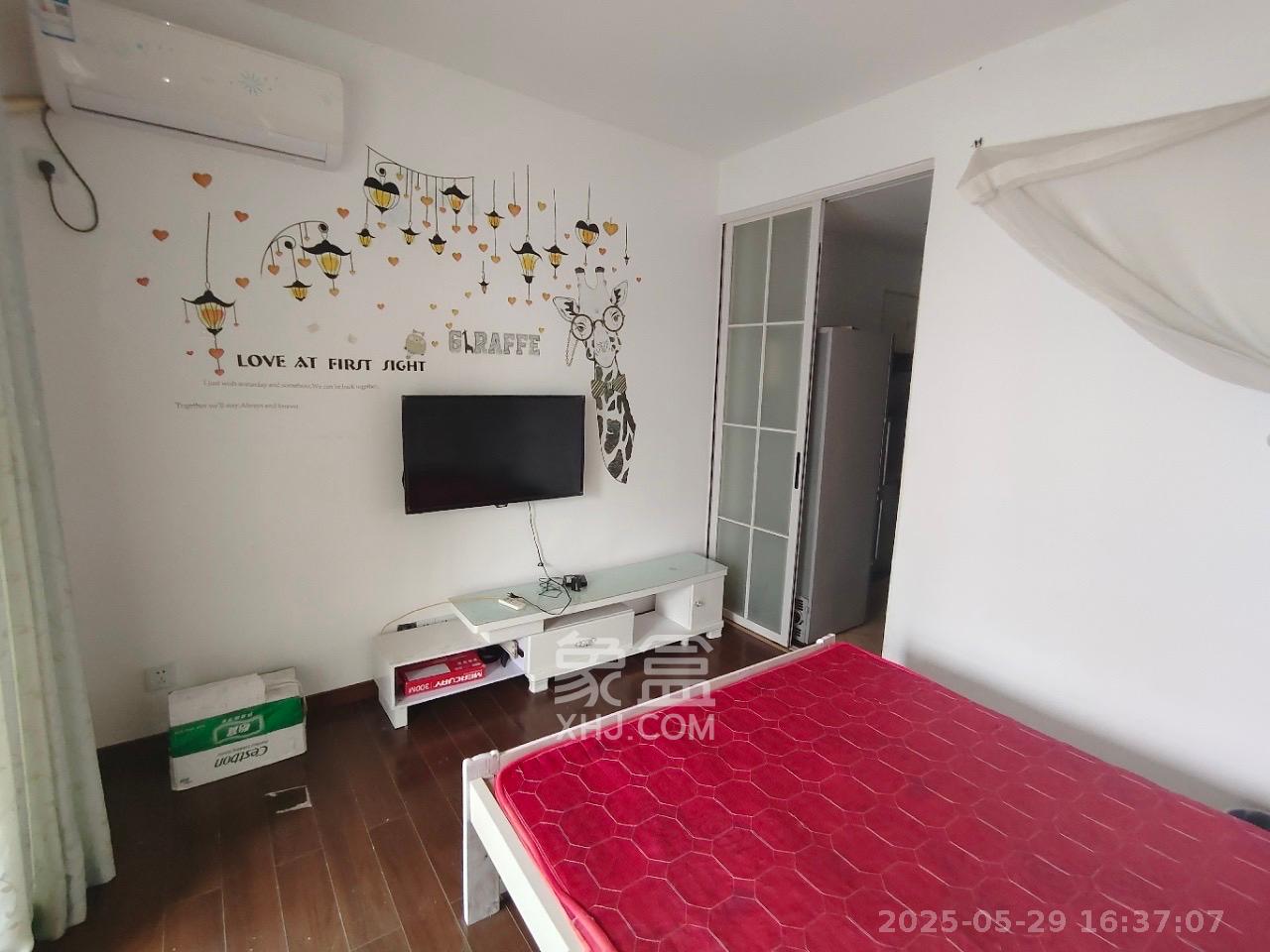 达美D6区  1室1厅1卫   1400.00元/月室内图