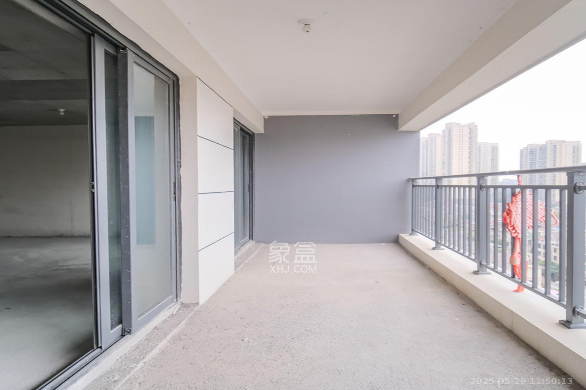 保利金香槟  4室2厅2卫    900.0元/月 保利金香槟  4室2厅2卫    900.0元/月室内图