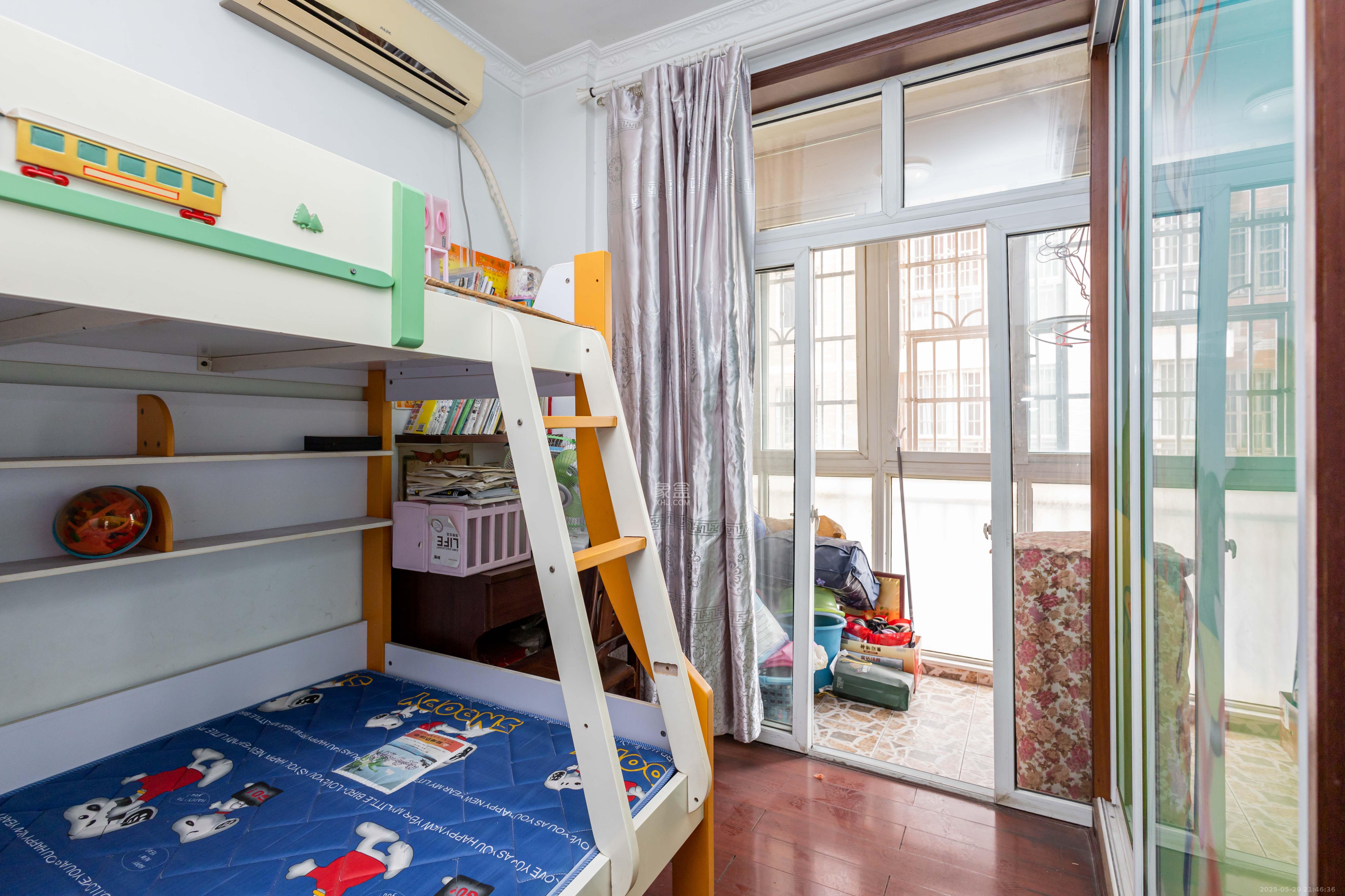 星城国际 2室2厅1卫 39.8万 星城国际 2室2厅1卫 39.8万卧室