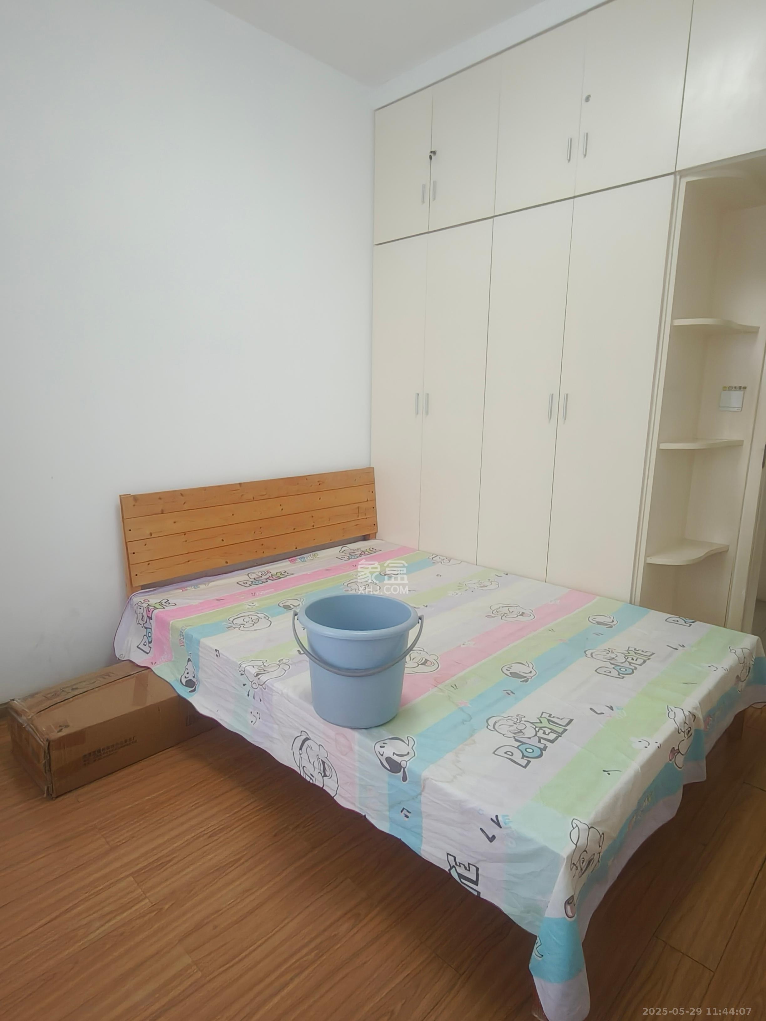 星城国际  2室2厅1卫   1400.00元/月室内图