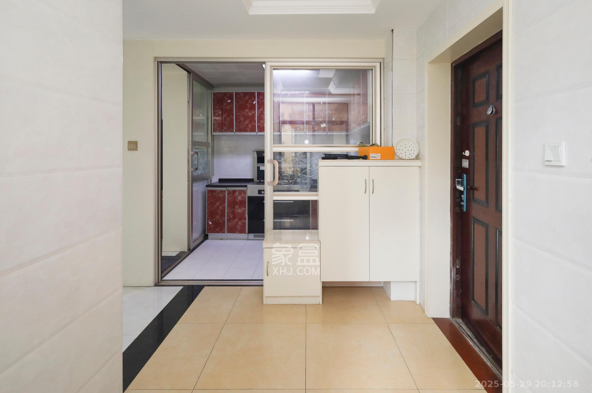 山语城二期  3室1厅1卫    67.0万其他