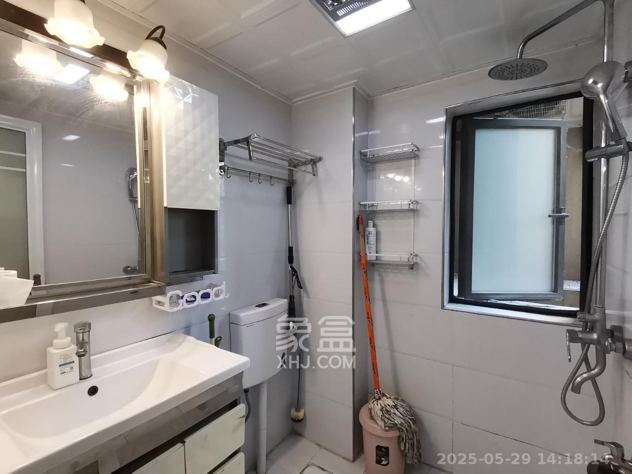 和泓梅溪四季  2室2厅0卫   2800.00元/月室内图