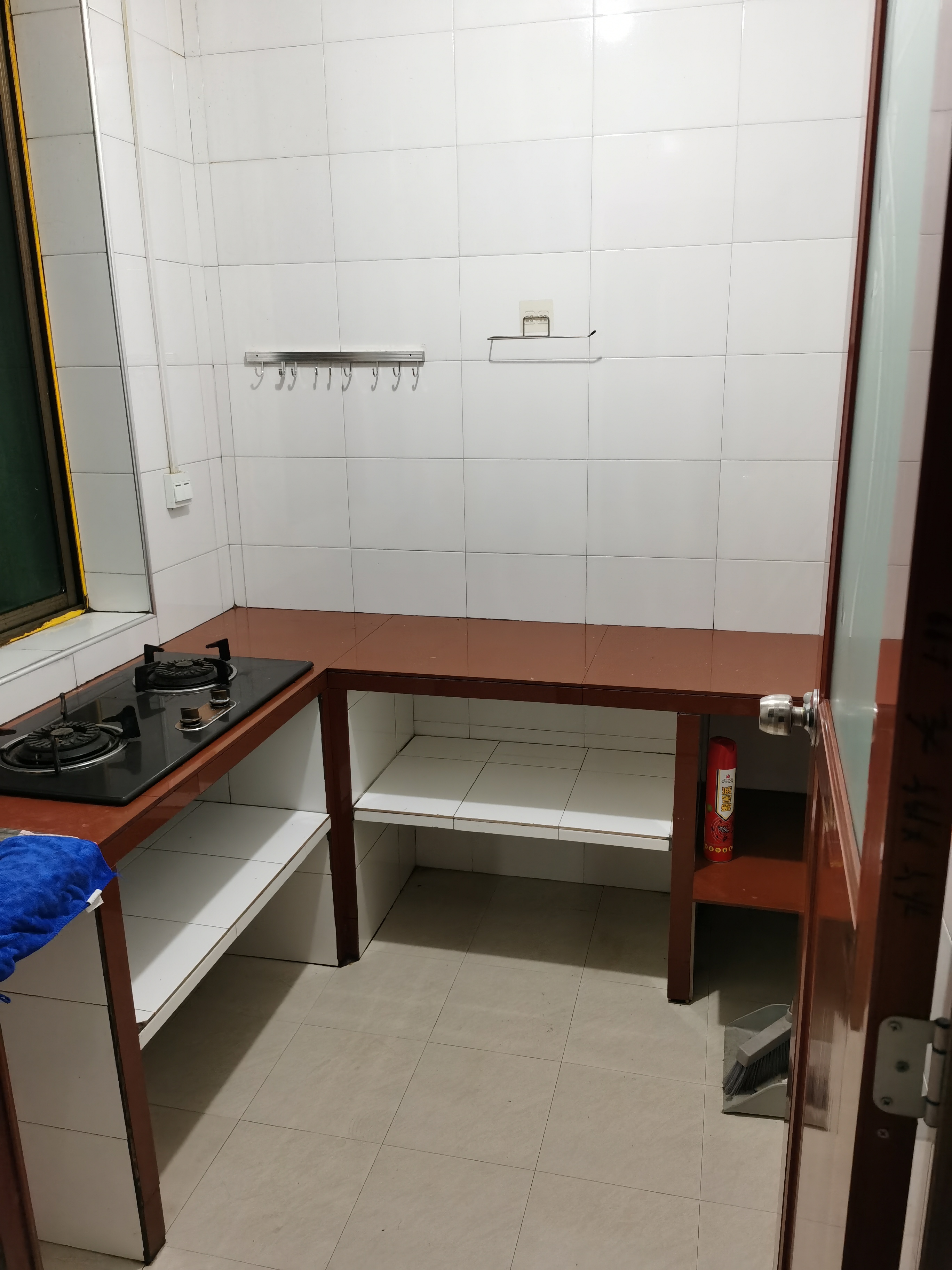 金塘小区  1室1厅1卫    850.0元/月 金塘小区  1室1厅1卫    850.0元/月室内图