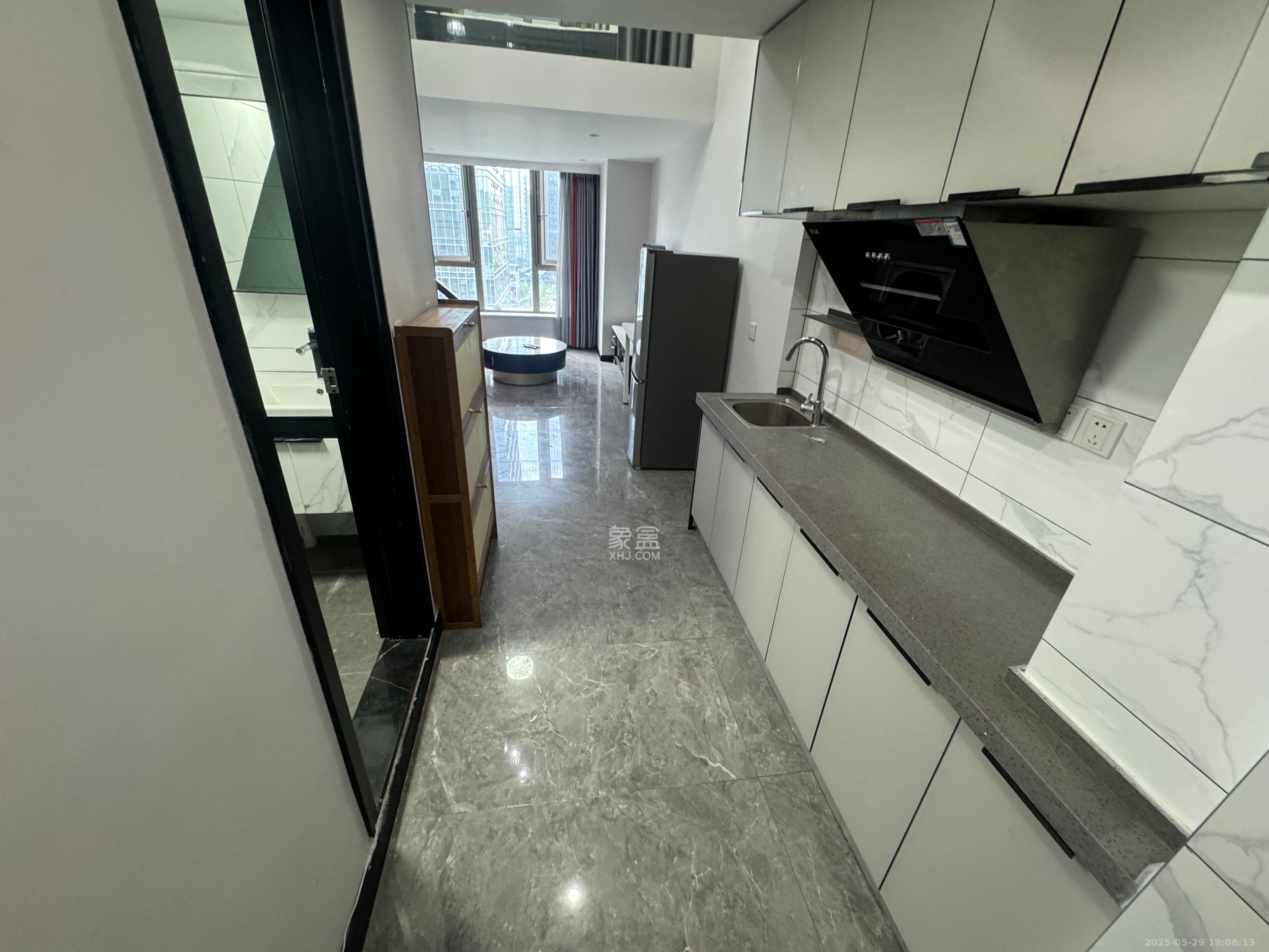 梅溪湖金茂湾 2室1厅1卫 2000.0元/月 梅溪湖金茂湾 2室1厅1卫 2000.0元/月室内图