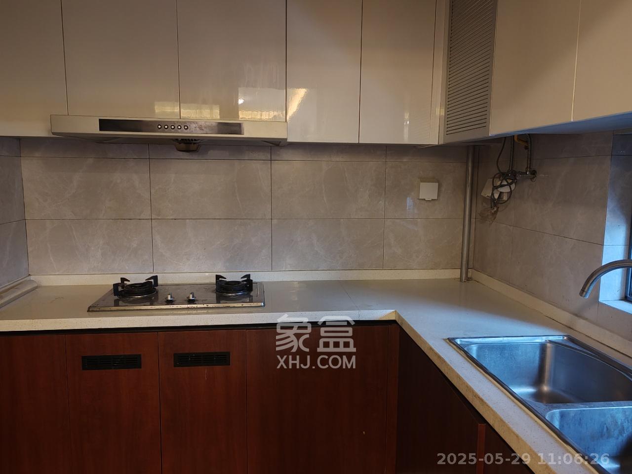 汇金城/嘉华城(二期、三期) 4室2厅2卫 3000.0元/月 汇金城/嘉华城(二期、三期) 4室2厅2卫 3000.0元/月室内图