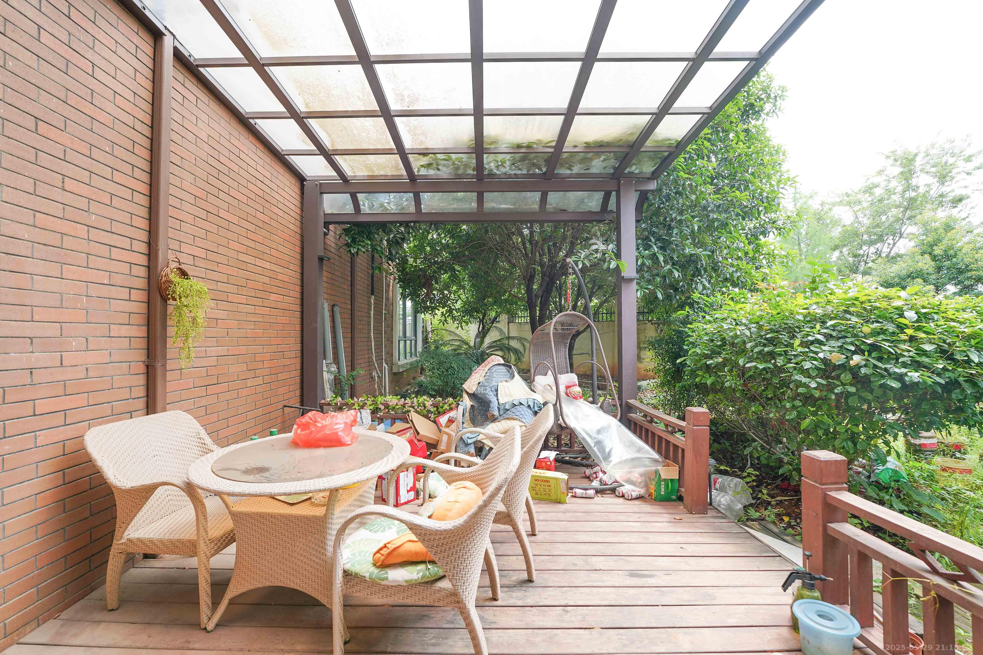 格兰小镇  5室2厅3卫    448.0万 格兰小镇  5室2厅3卫    448.0万阳台