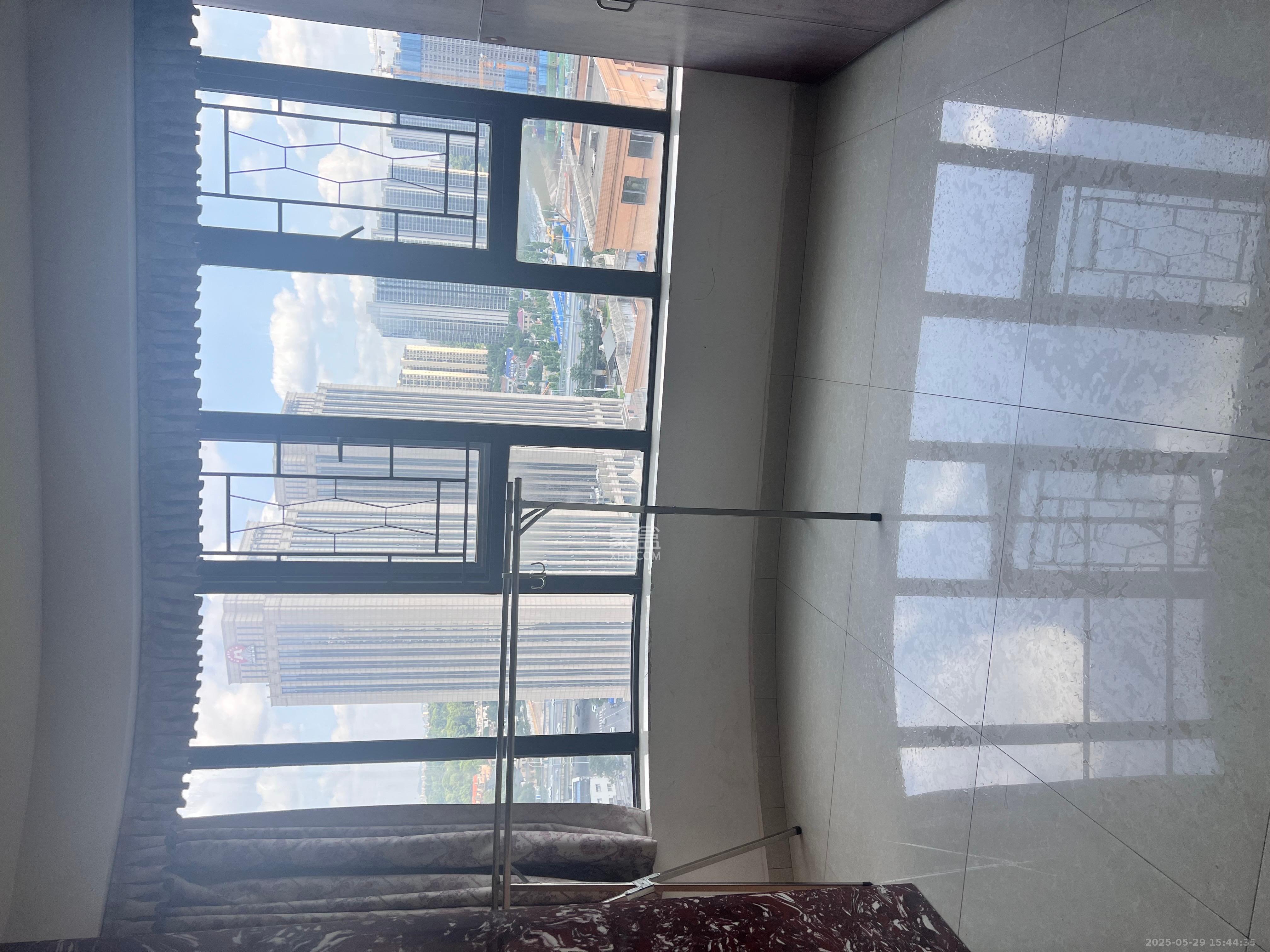 五矿万境水岸一期(万境水岸嘉苑) 3室2厅1卫 1980.0元/月 五矿万境水岸一期(万境水岸嘉苑) 3室2厅1卫 1980.0元/月室内图