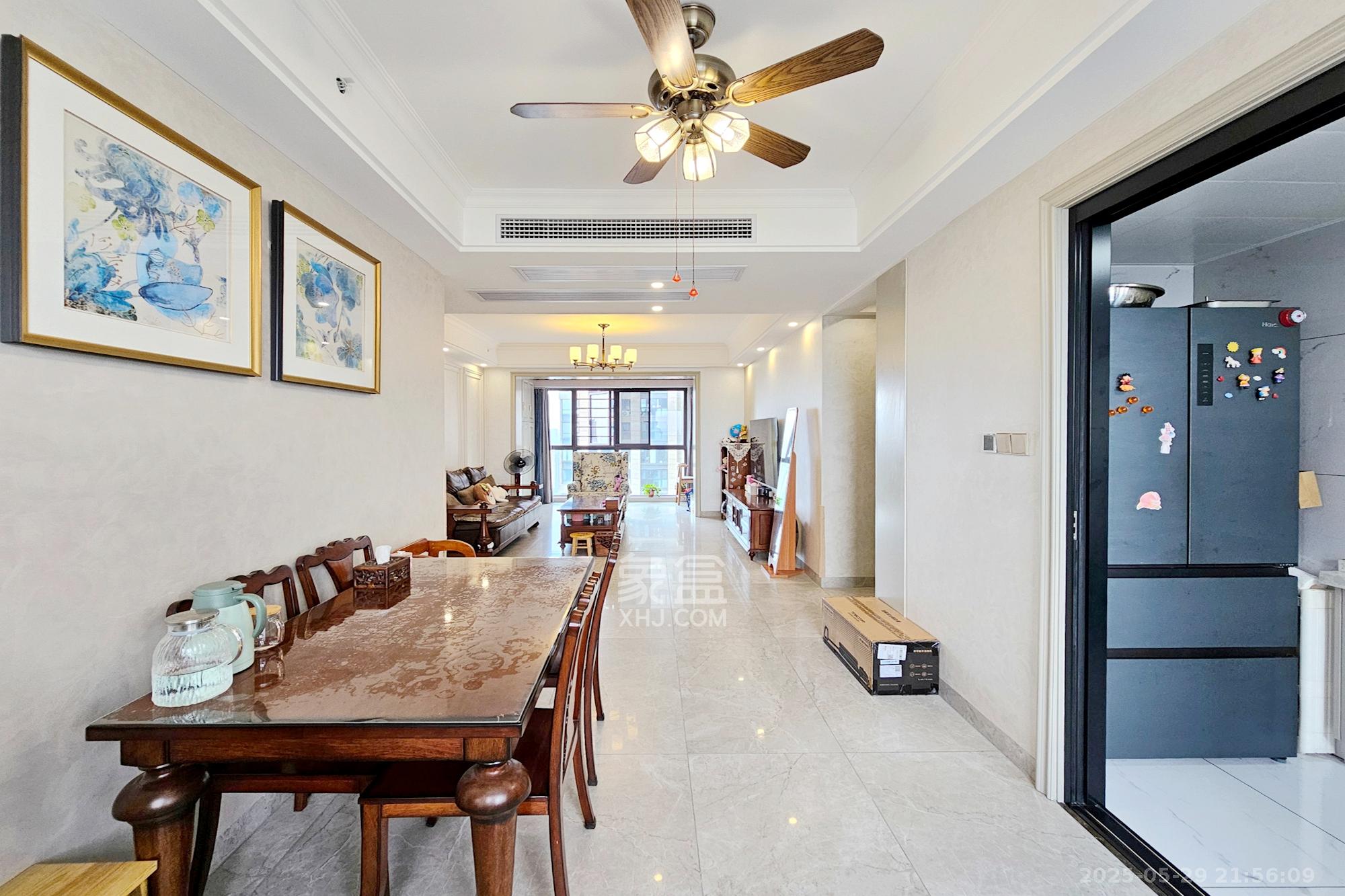 明昇壹城(明昇时代广场)二期  4室2厅2卫    223.0万 明昇壹城(明昇时代广场)二期  4室2厅2卫    223.0万客厅