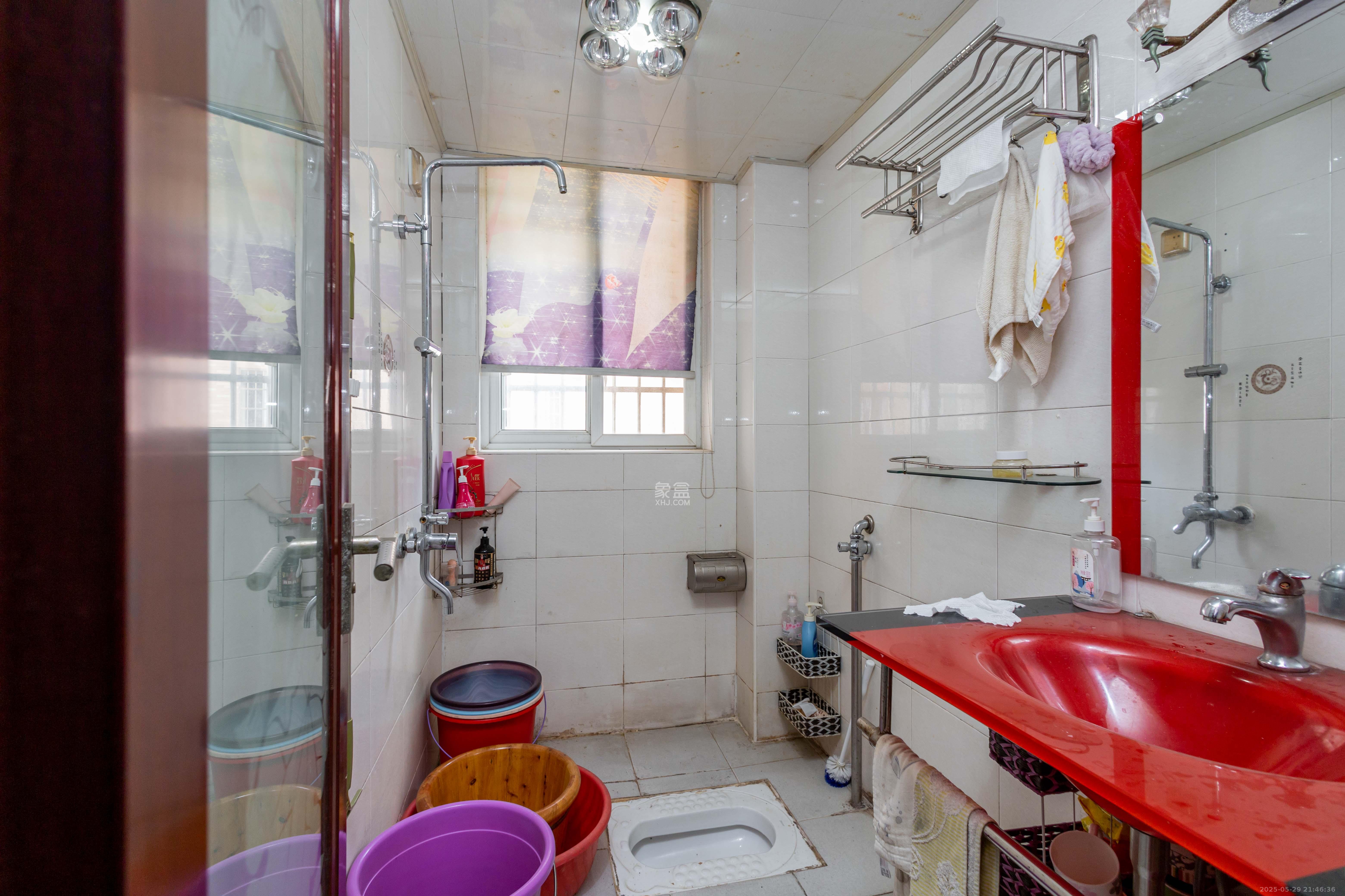 星城国际 2室2厅1卫 39.8万 星城国际 2室2厅1卫 39.8万卫生间