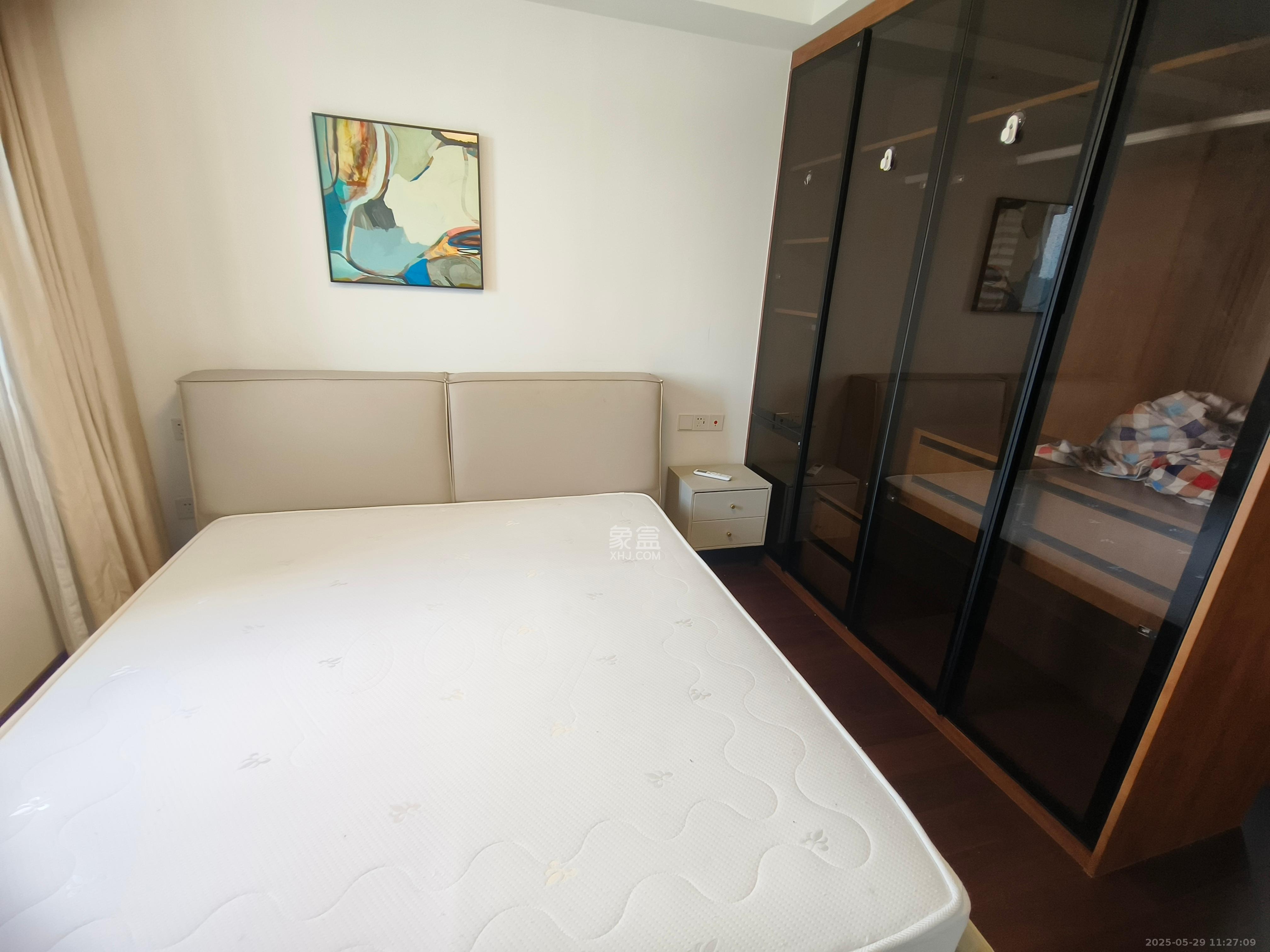 旭辉都会山  3室2厅2卫    3600.0元/月室内图
