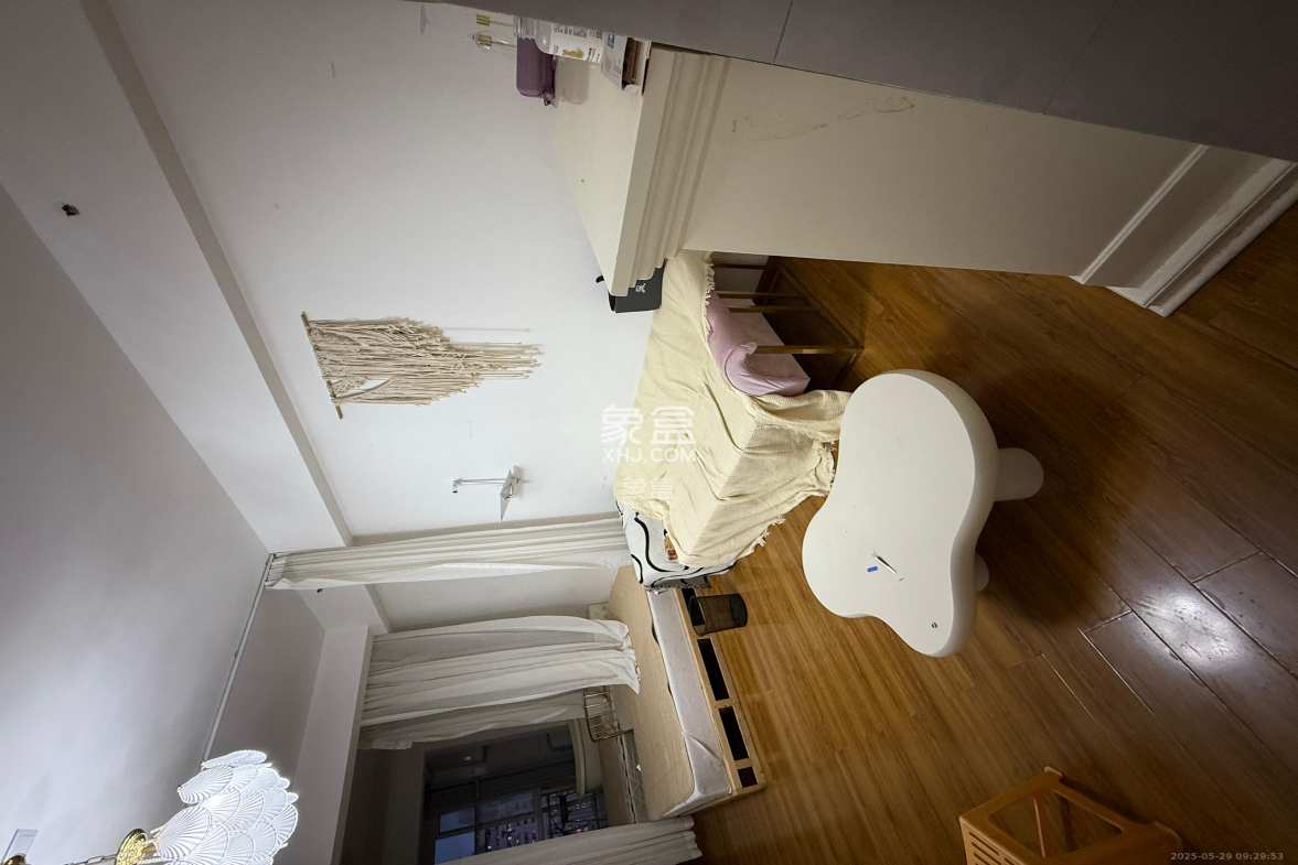 天心华庭 1室1厅1卫 2200.0元/月 天心华庭 1室1厅1卫 2200.0元/月室内图