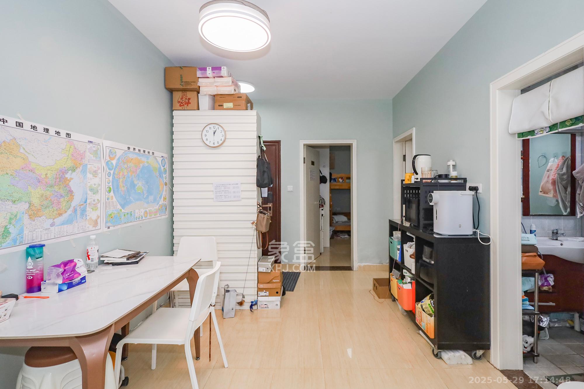 旭辉藏郡(藏郡、旭湘华府) 2室1厅1卫 176.0万 旭辉藏郡(藏郡、旭湘华府) 2室1厅1卫 176.0万其他