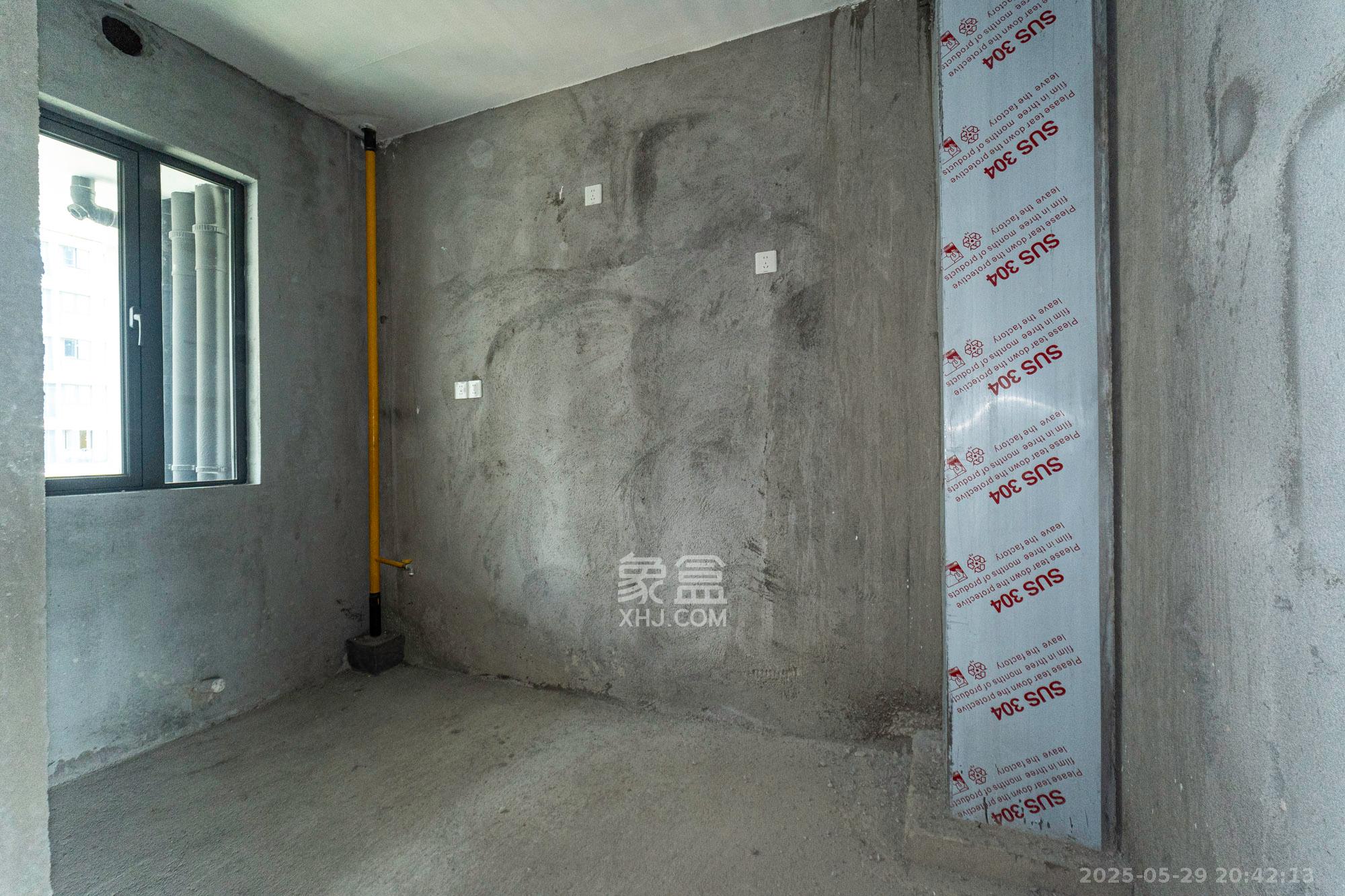 绿城美的明月江南  4室2厅2卫   144.80万厨房