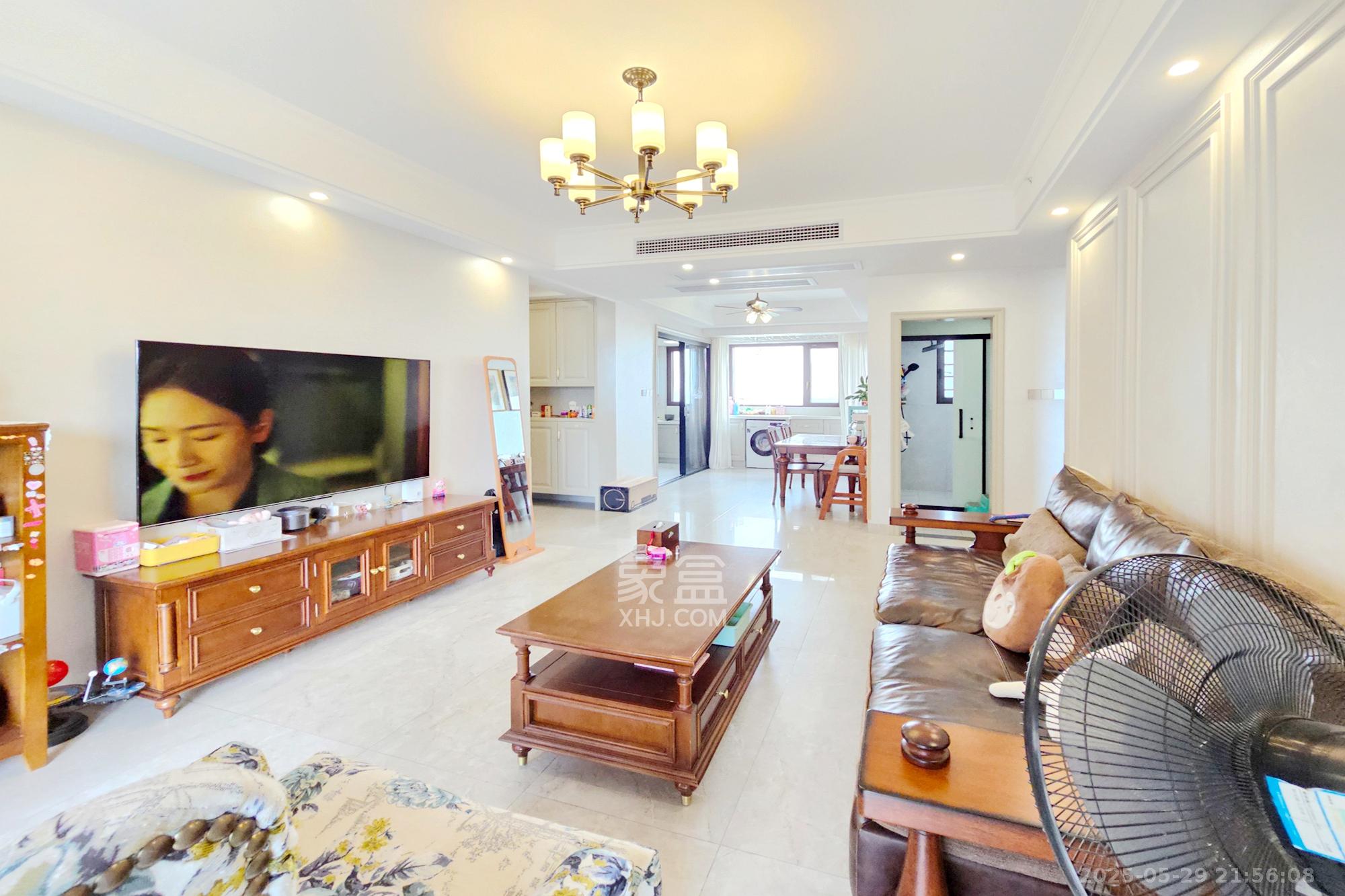 明昇壹城(明昇时代广场)二期  4室2厅2卫    223.0万 明昇壹城(明昇时代广场)二期  4室2厅2卫    223.0万客厅