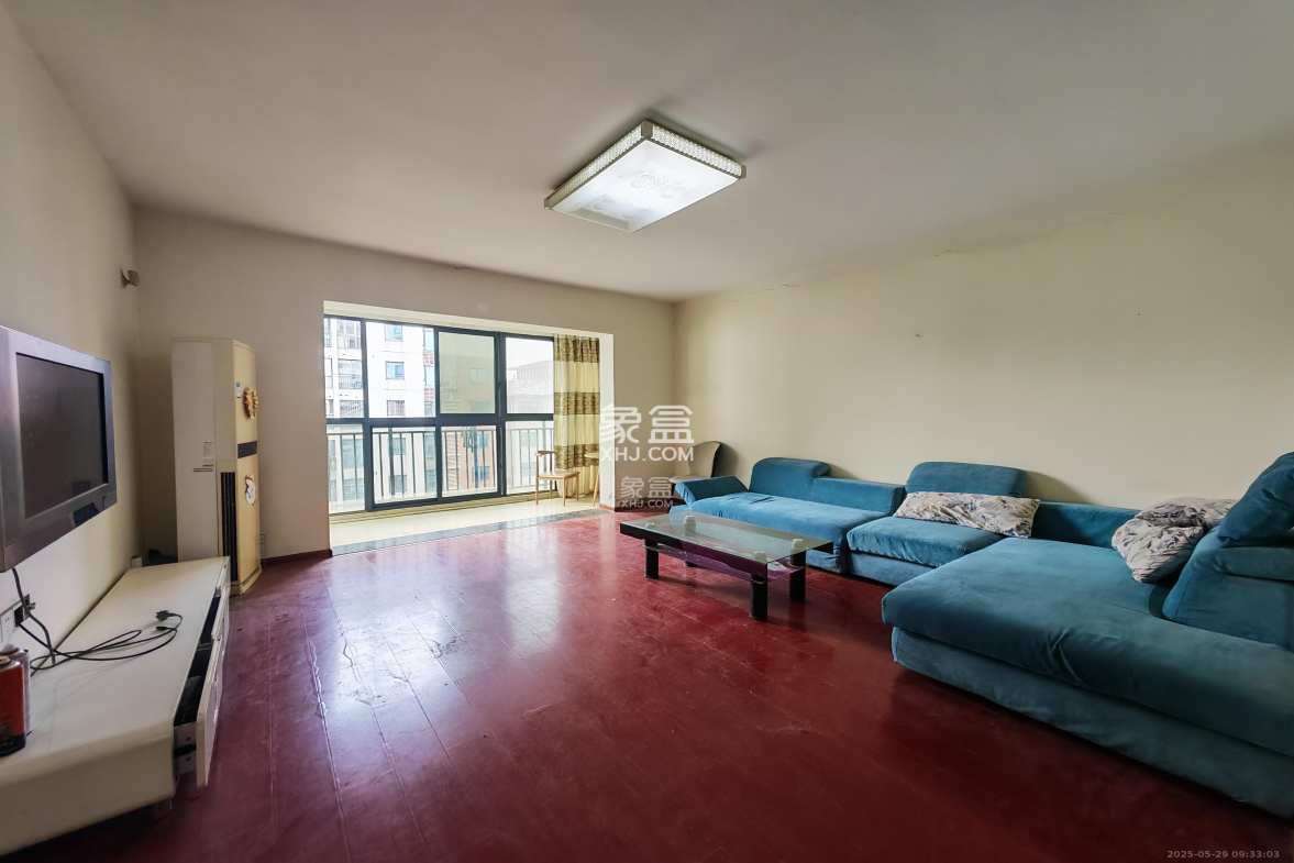 天和家园 3室2厅1卫 2200.0元/月 天和家园 3室2厅1卫 2200.0元/月室内图