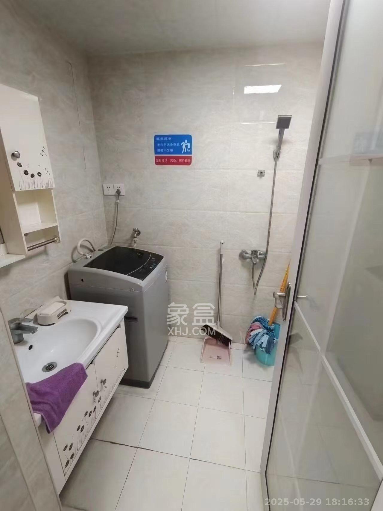 达美D6区  1室1厅1卫   1500.00元/月室内图