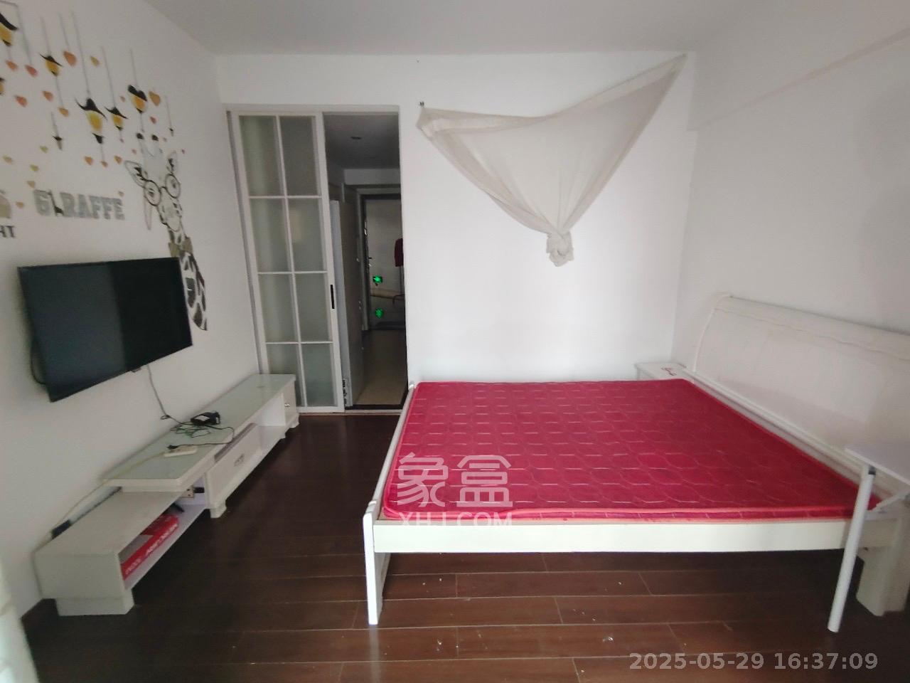 达美D6区  1室1厅1卫   1400.00元/月室内图